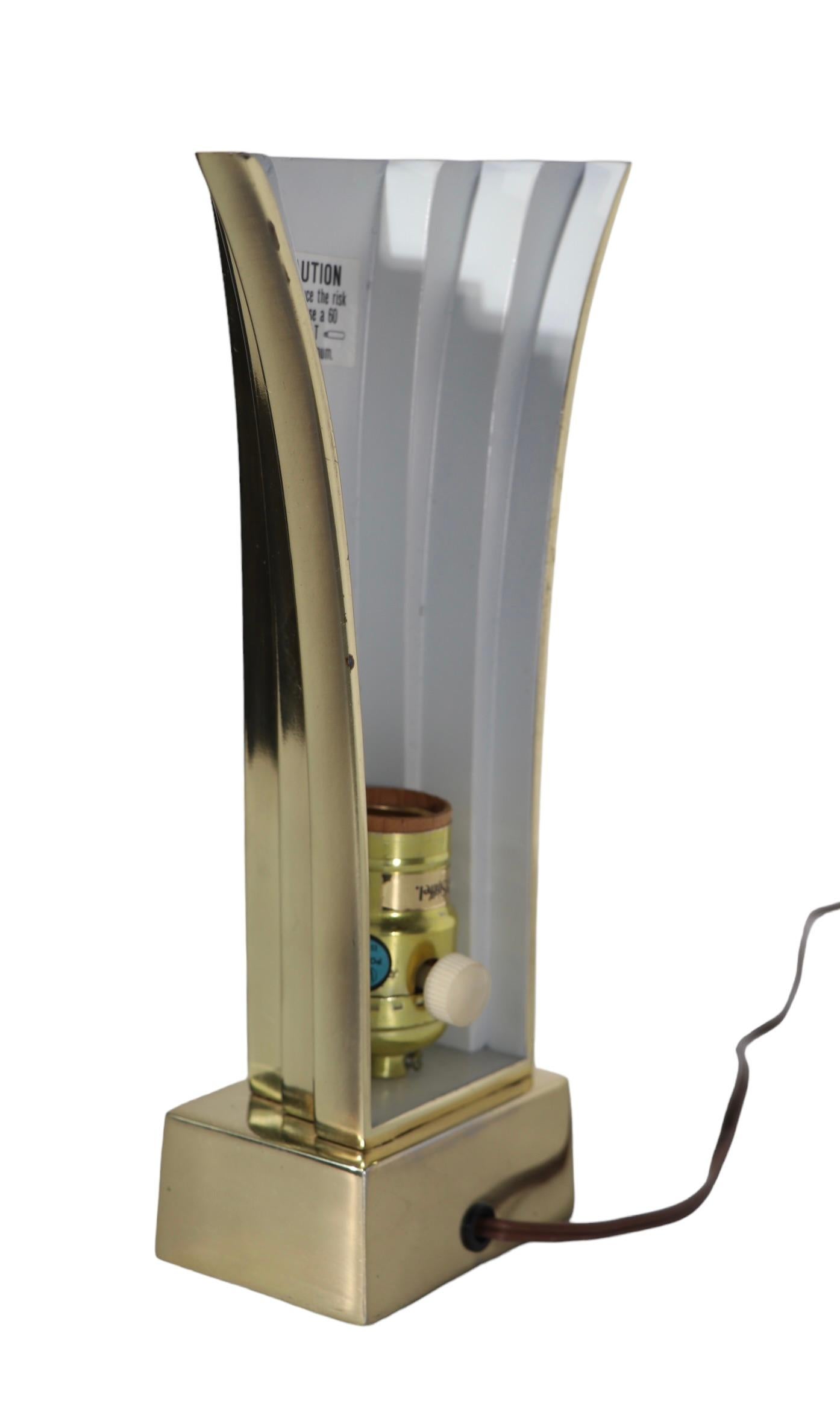 Hollywood-Regency-Tisch-Boudoir-Lampe im Art déco-Stil von Stiffel, Revival, ca. 1970er Jahre  im Zustand „Gut“ im Angebot in New York, NY