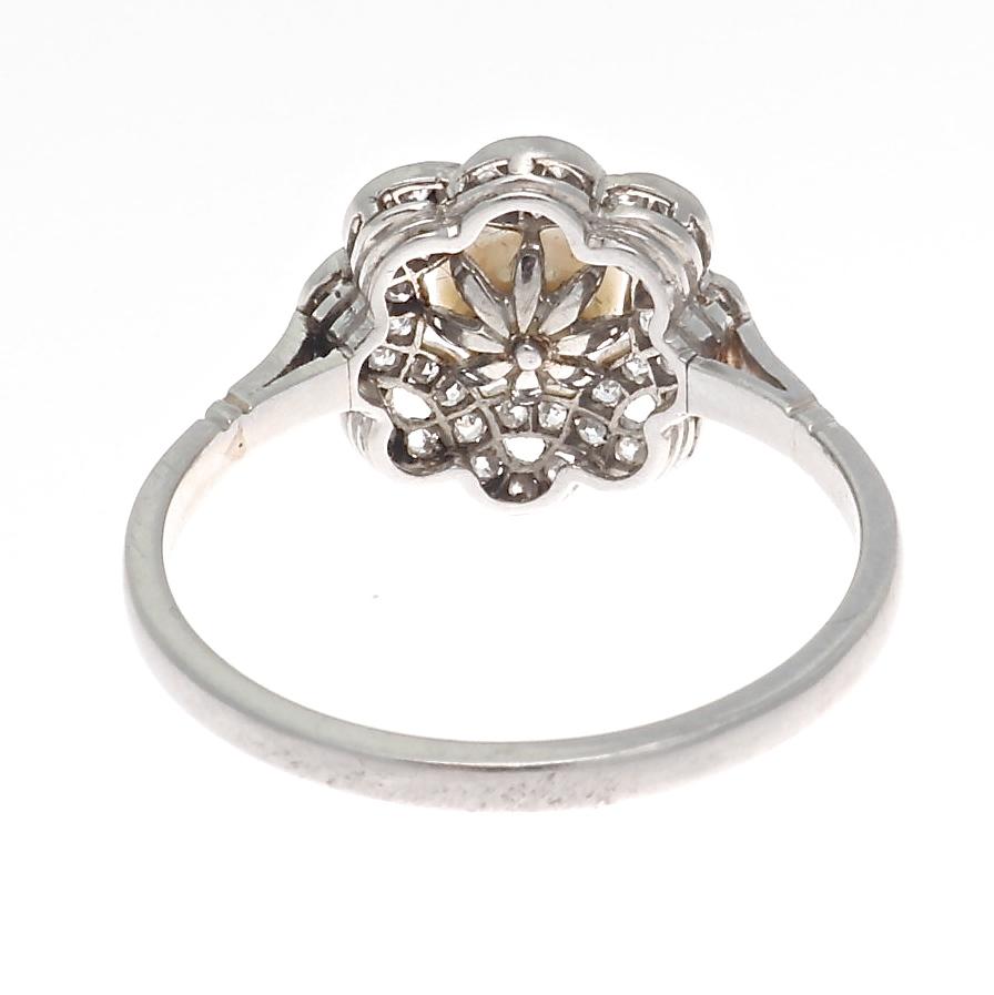 Art Deco Style Pearl Diamond Platinum Ring In New Condition In Beverly Hills, CA