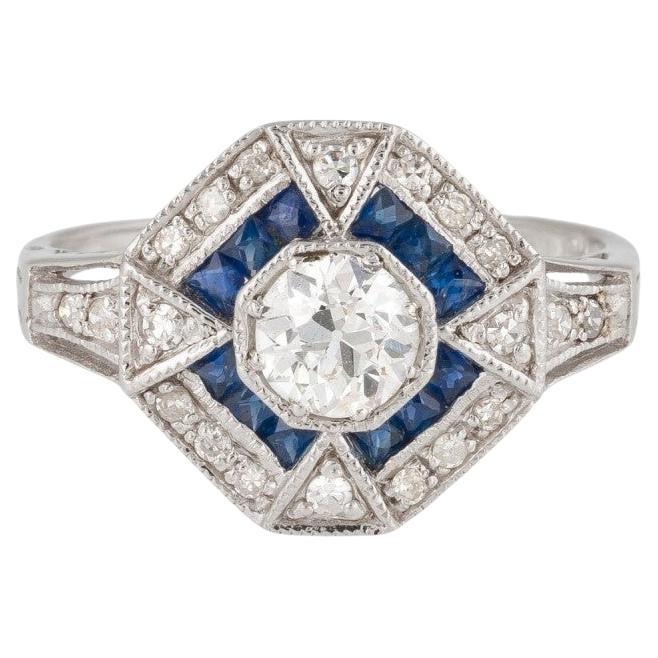 Ring im Art-déco-Revival-Stil mit Diamanten und Saphiren, Westeuropa, 1980er Jahre.