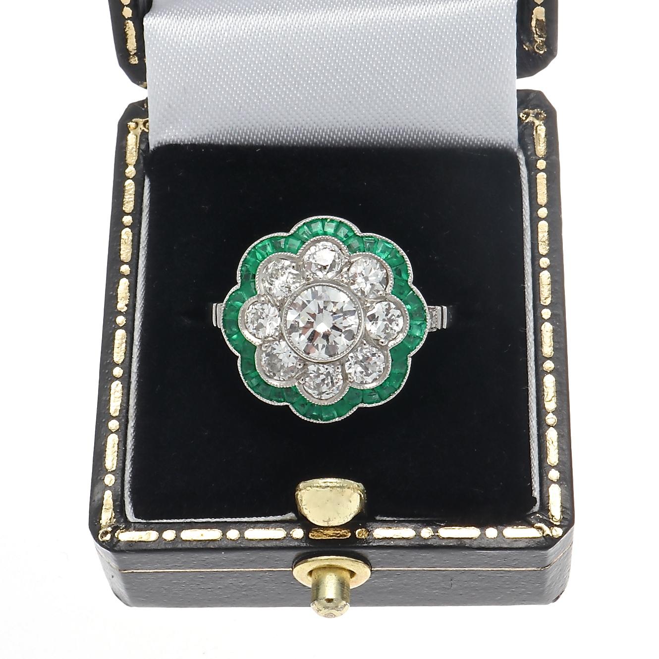 Art Deco Style Round Cut Diamond Emerald Platinum Ring 2