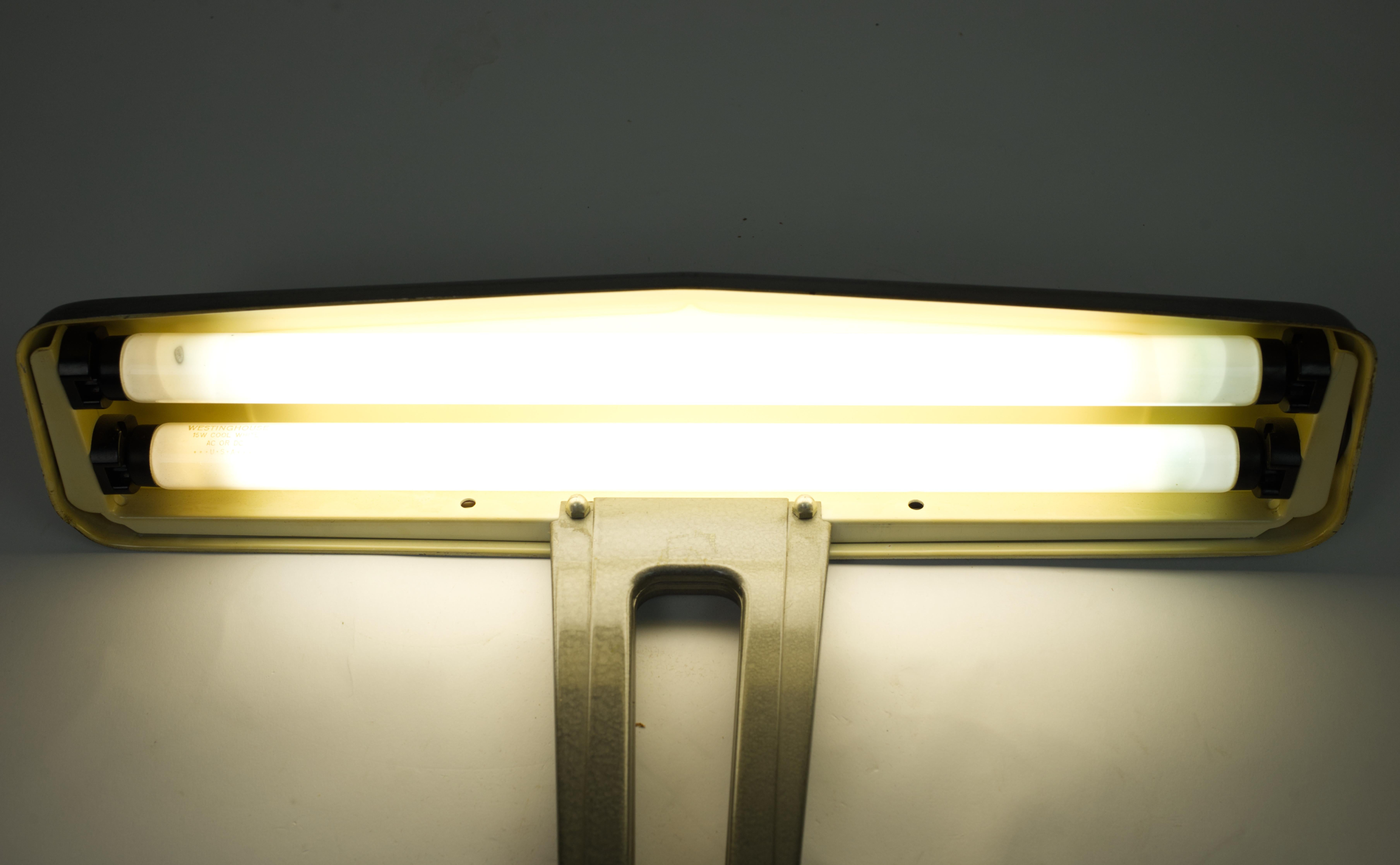 Art Deco revival Table lamp For Sale 5