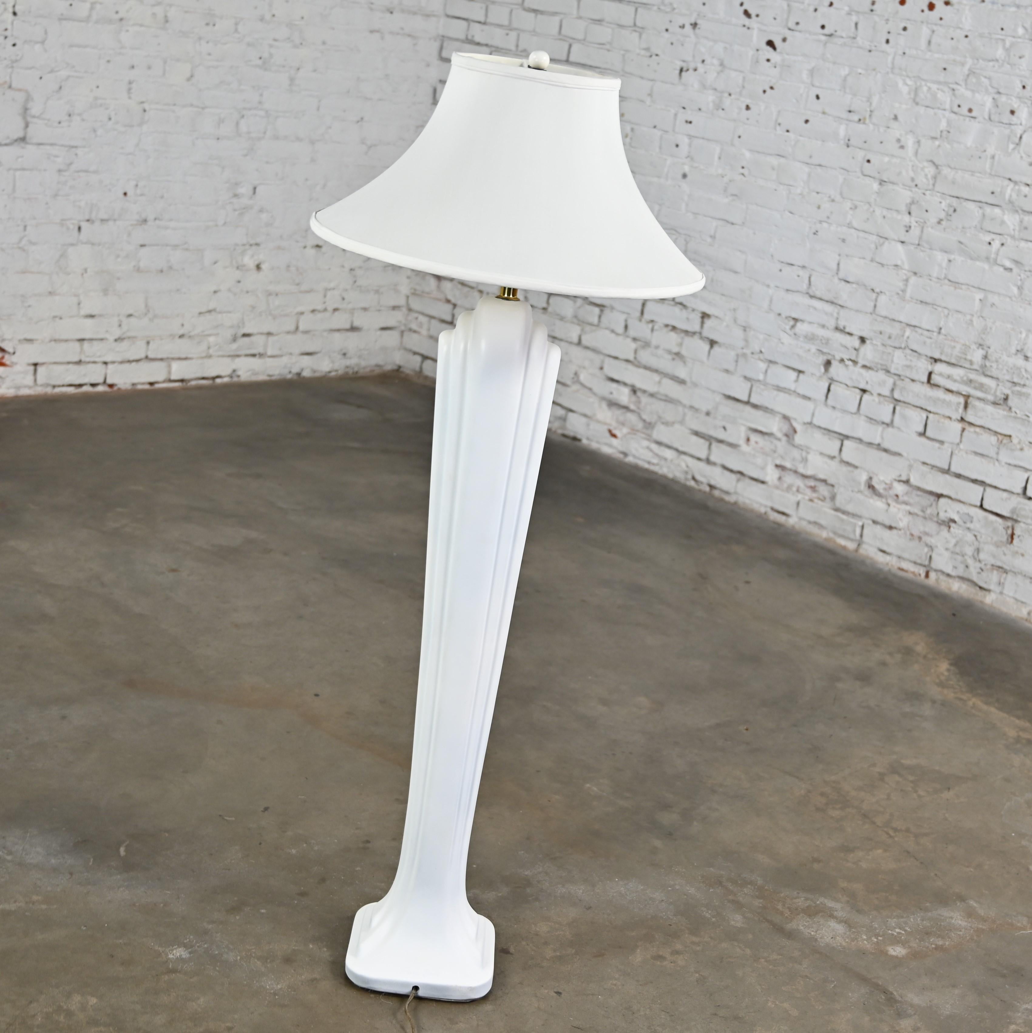 Metal Art Deco Revival to Postmodern Paolo Gucci Floor Lamp White Sculpted Resin  For Sale