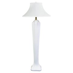 Lampada da terra in resina scolpita bianca da Art Deco Revival a Postmodern Paolo Gucci