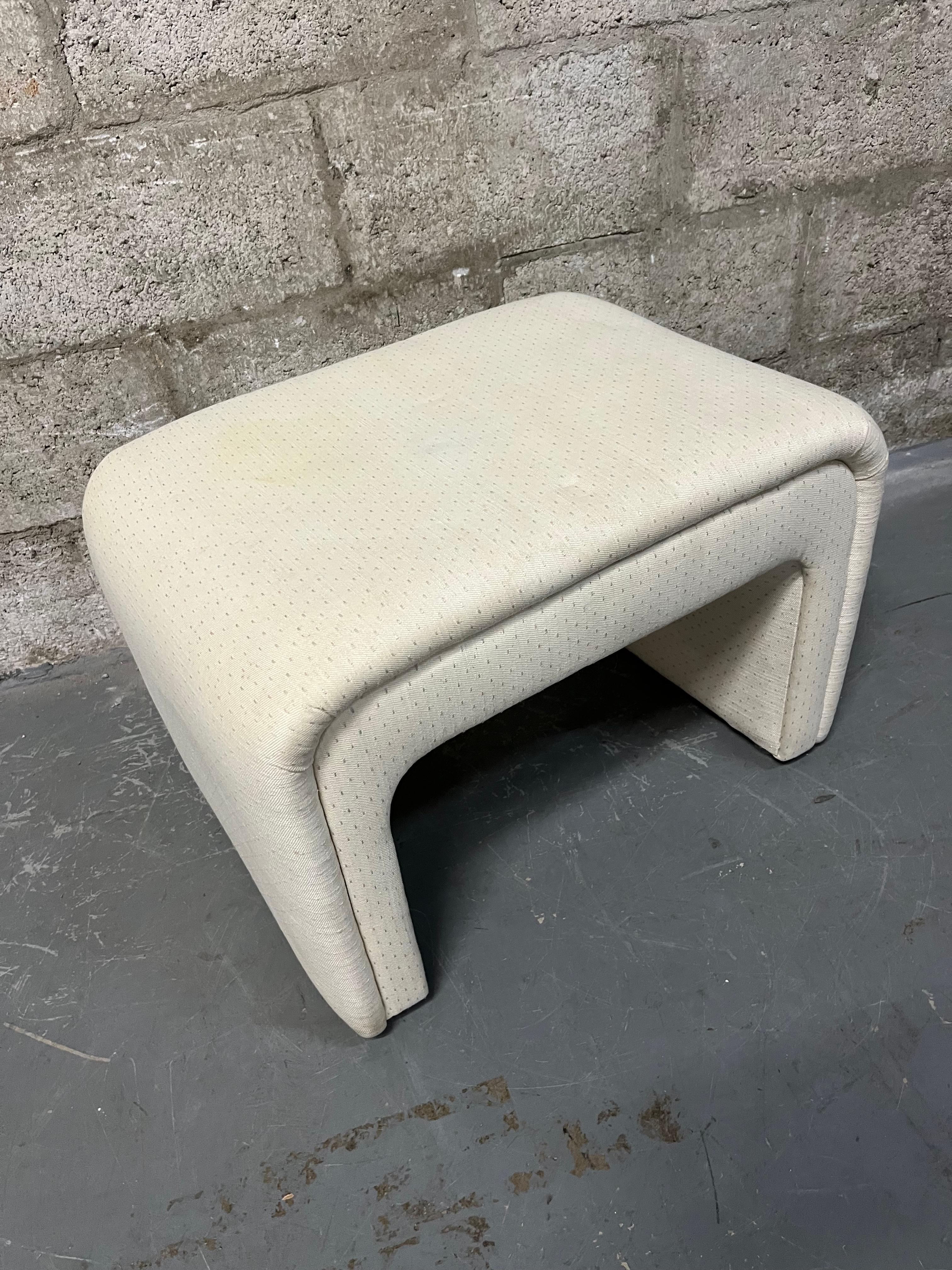 American Art Deco Revival Upholstered Waterfall Bench by Thayer Coggin. Circa 1980s  For Sale