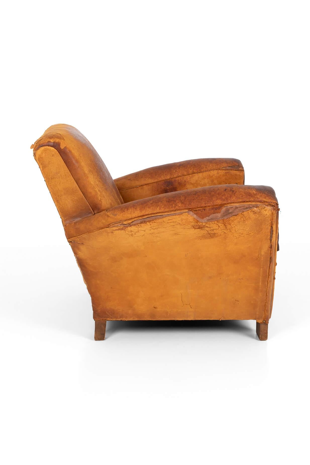 French Art Deco Rich Tan Leather Club Chair in Oak Frame, circa 1930