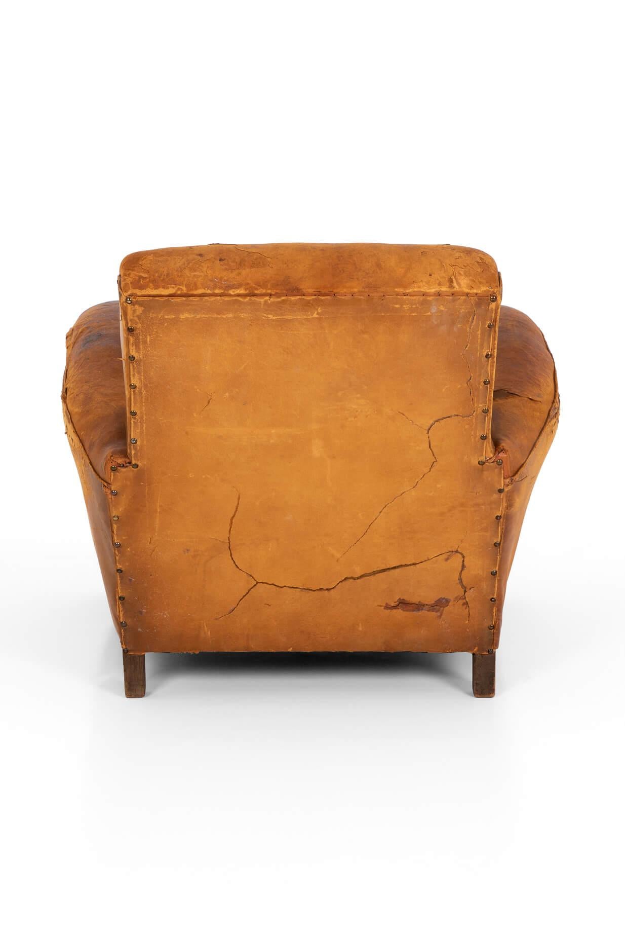 20th Century Art Deco Rich Tan Leather Club Chair in Oak Frame, circa 1930
