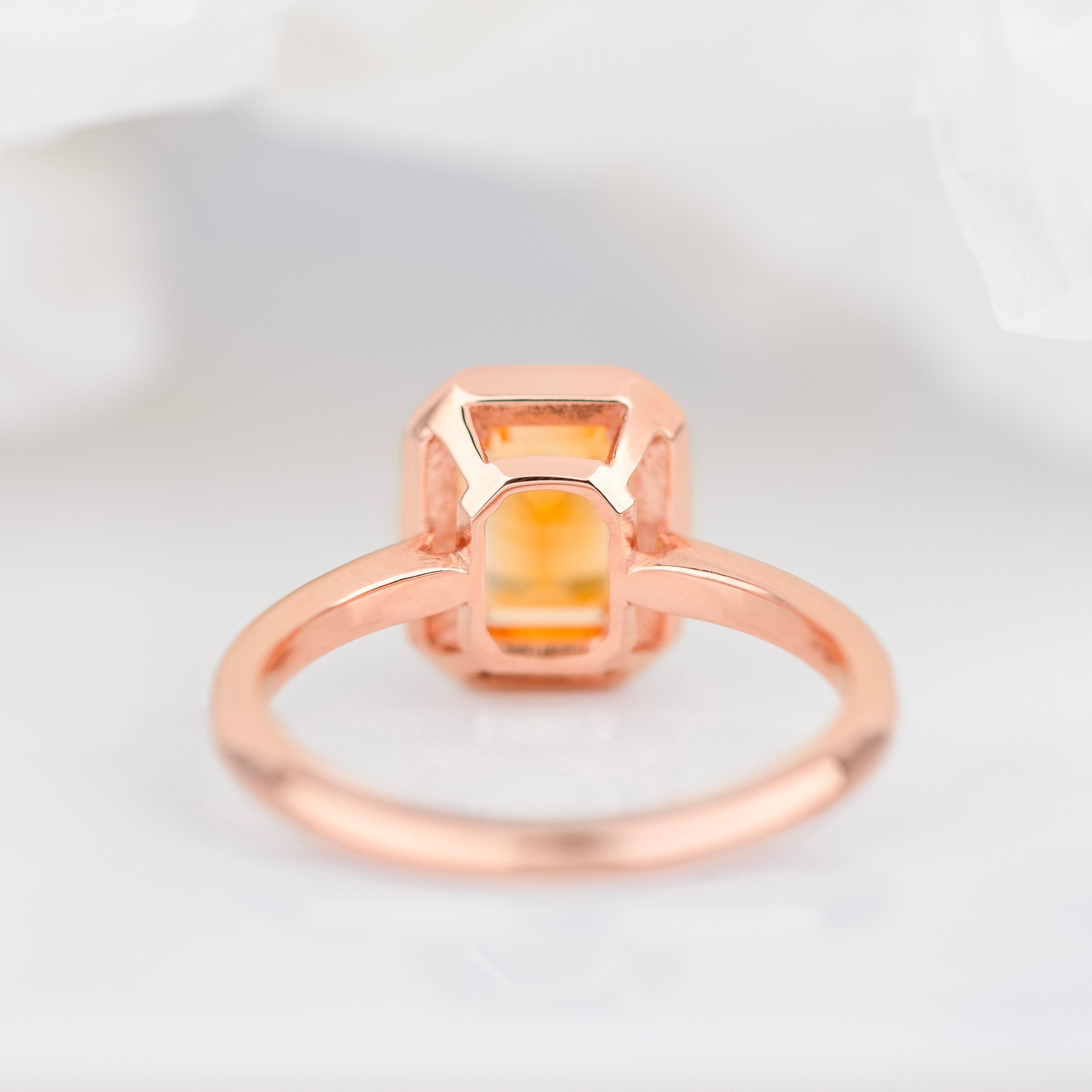 Women's or Men's Art Deco Style, 0.90-1.00 Ct Citrine Stone and Colorful Enamel, 14K Gold Ring For Sale
