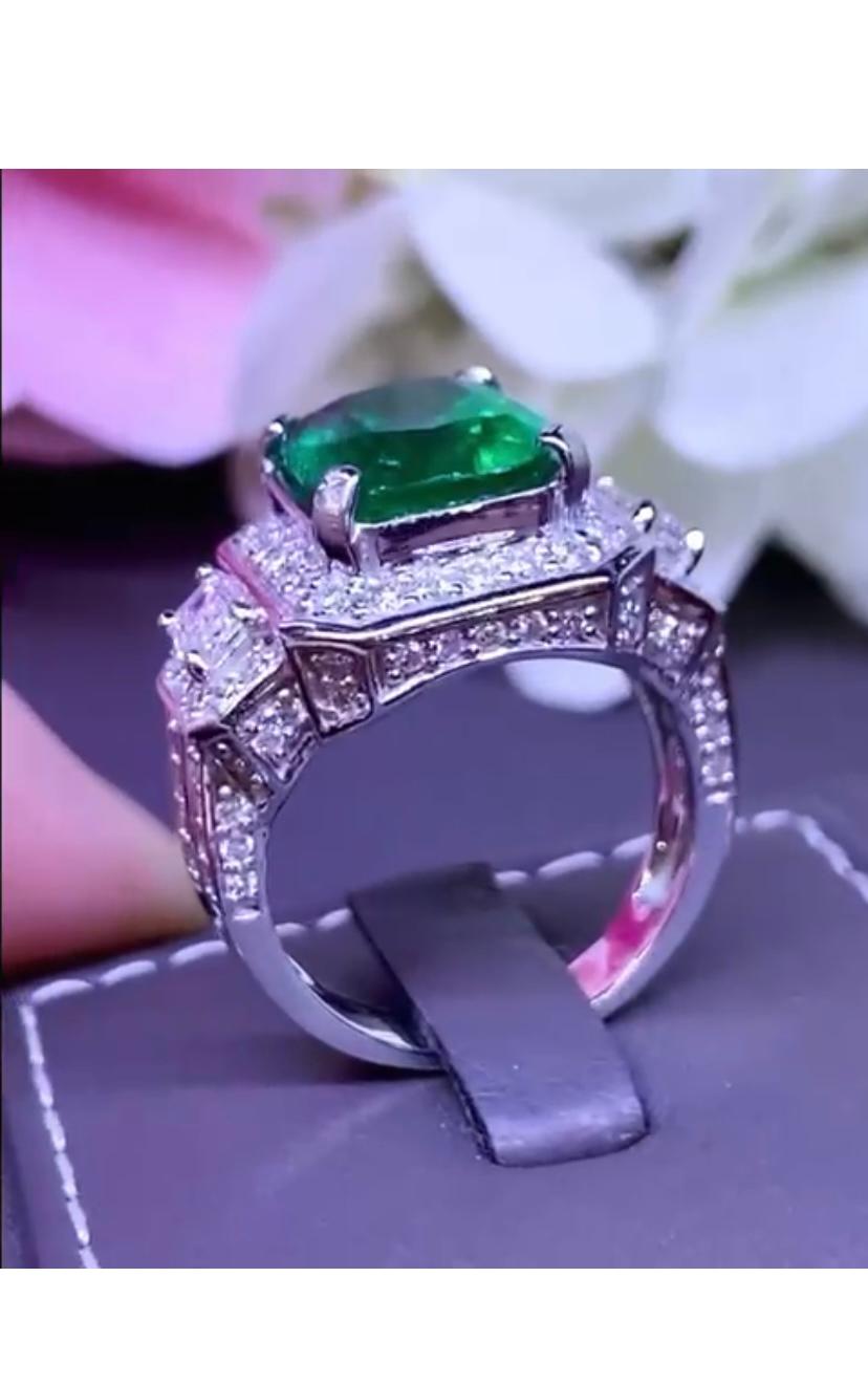 Art Deco Art Decô Ring Ct 5, 54 of Zambia Emerald and Diamonds For Sale