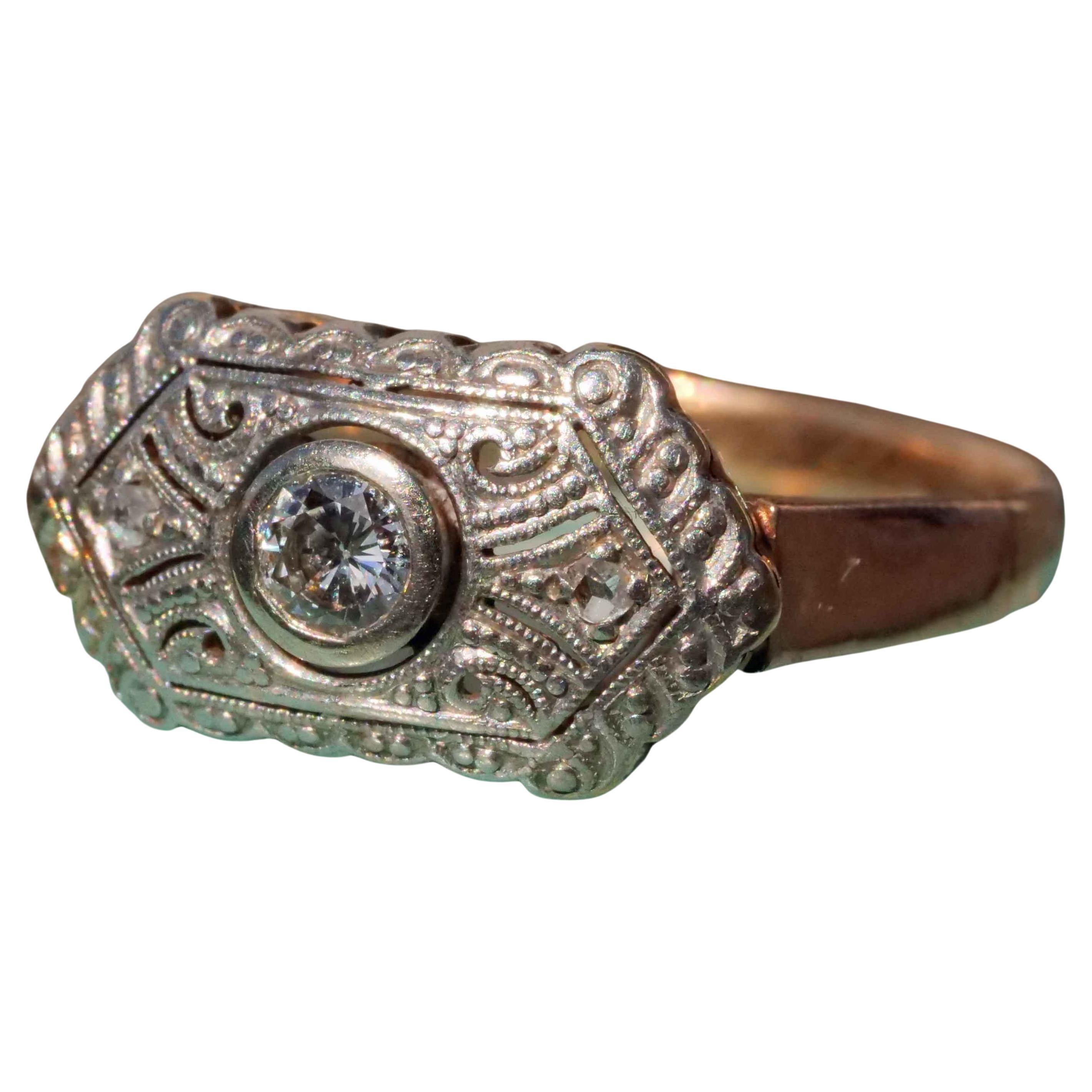Anello Art Deco Diamanti per un totale di 0,22 ct W VS da un'abbagliante Storia del 1930-40