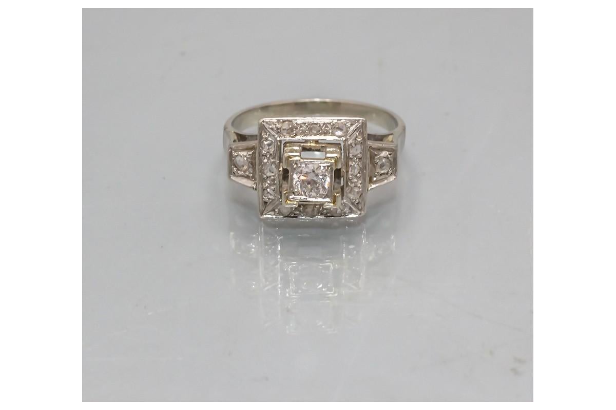 Art Deco ring, France, 1930s/1940s. In Good Condition For Sale In Chorzów, PL