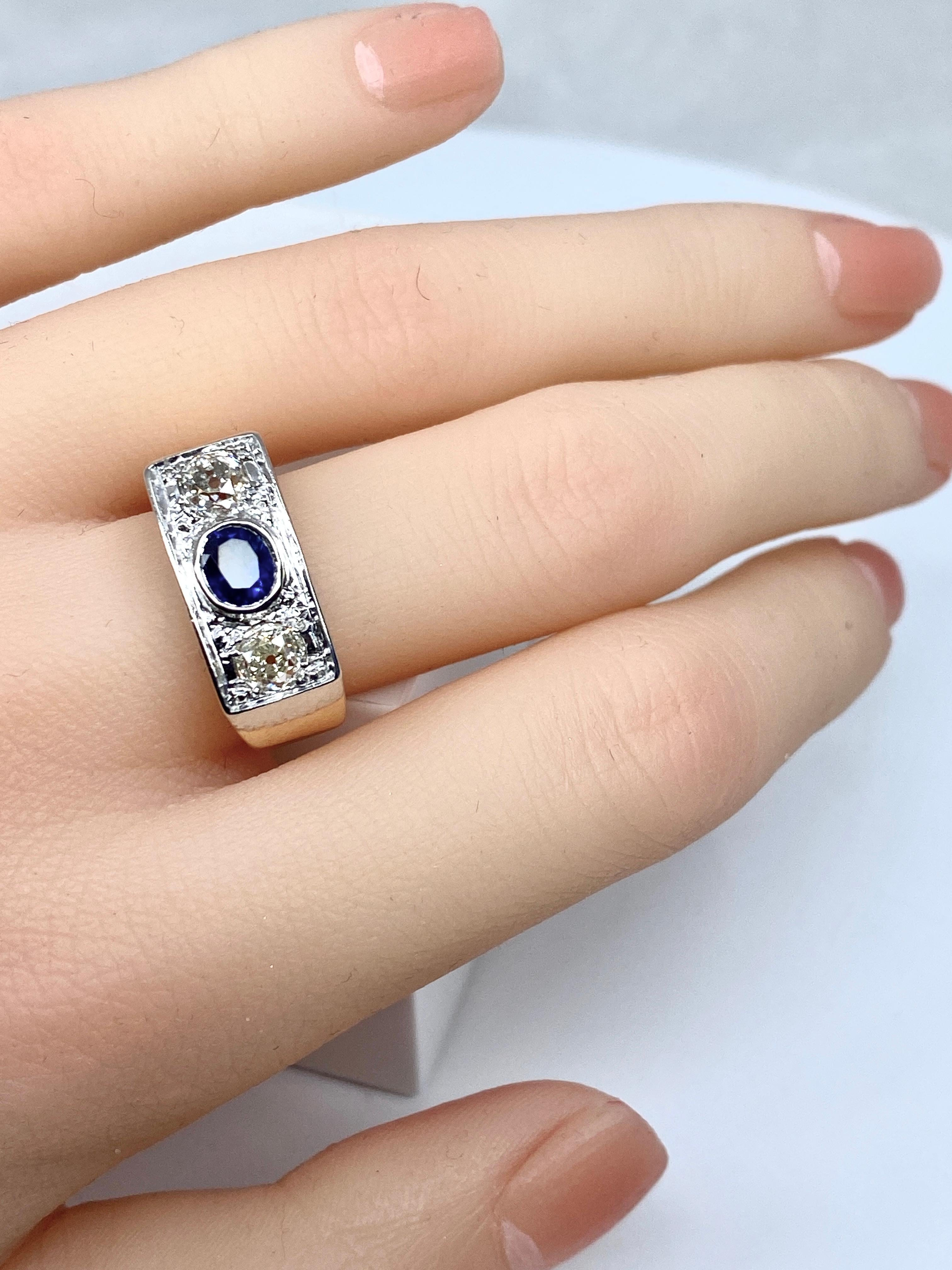 Art Deco ring in 18 carat gold adorned with a sapphire and diamonds, 1930 period For Sale 10