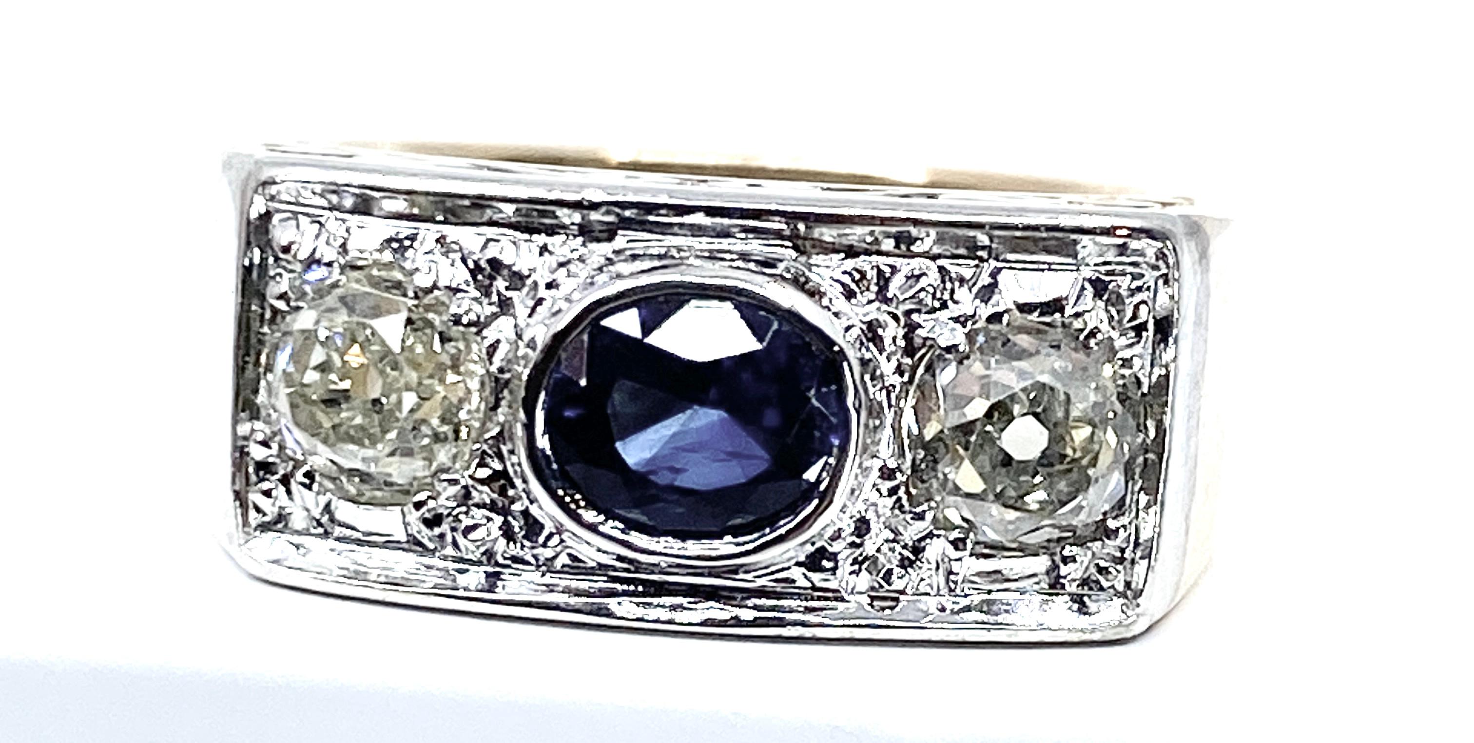 Art Deco ring in 18 carat gold adorned with a sapphire and diamonds, 1930 period For Sale 2