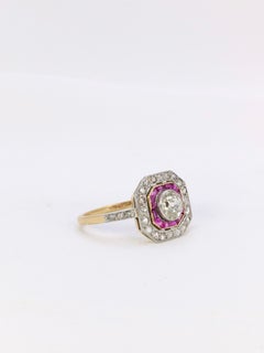 Art-Deco ring in gold, diamonds and calibrated rubies