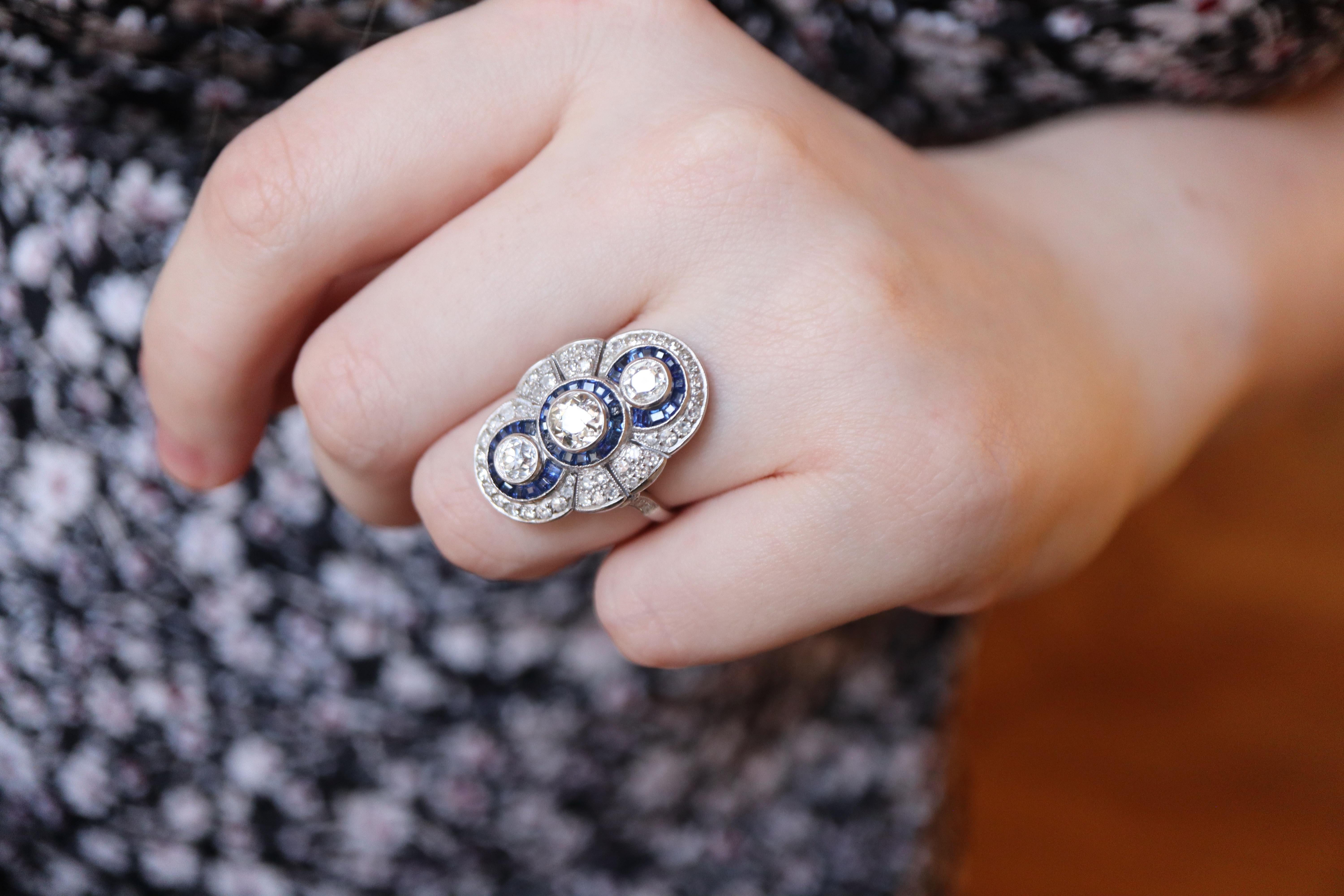 Anello Art Deco in platino con zaffiro e diamanti 1920 1930 in vendita 3