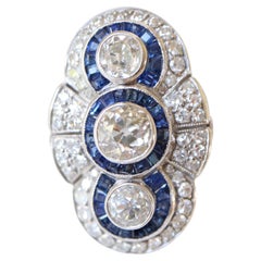 Art Deco Ring in Platinum Sapphire and Diamonds 1920 1930