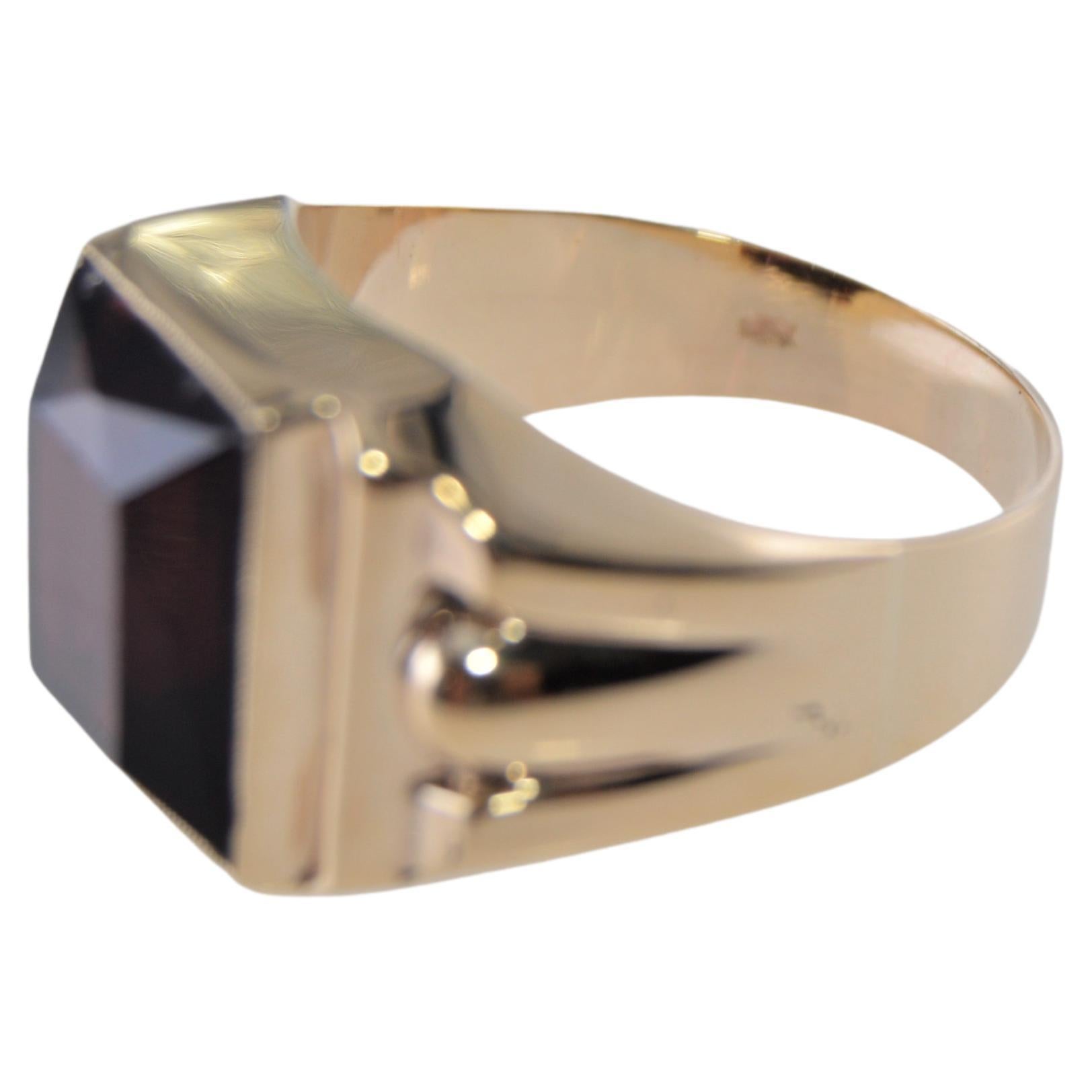 Art Deco Ring in Solid 10Kt. Yellow Gold from 1940's Size 9 Hand Constructed For Sale 6