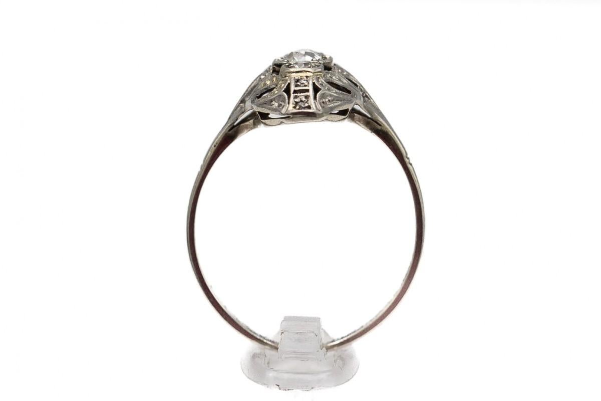 Old European Cut Art Deco ring in white gold with diamonds, 1930/40s. For Sale