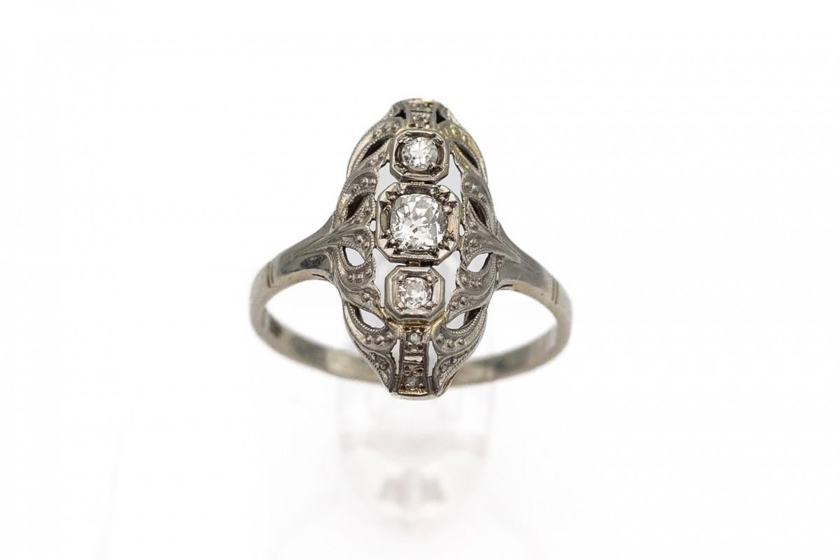 Women's or Men's Art Deco ring in white gold with diamonds, 1930/40s. For Sale