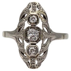 Vintage Art Deco ring in white gold with diamonds, 1930/40s.