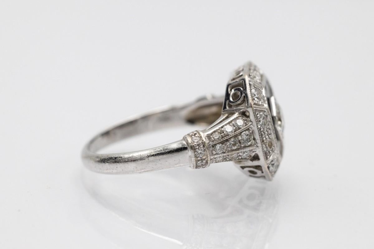 Art Deco Ring in White Gold with Onyx and Diamonds 1