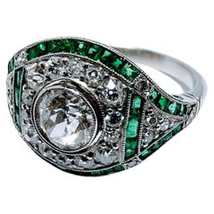 Vintoge Art Deco Ring Platinum Antique Cut Diamond 0.70 Ctw. Emerald and Diamond