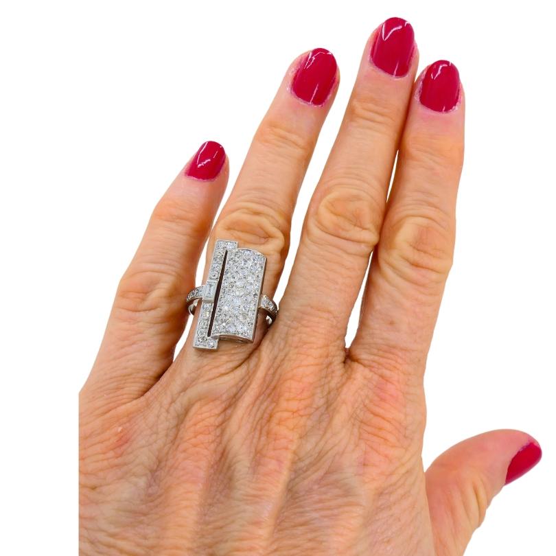 Anello Art Deco in platino con diamante vecchio taglio europeo Estate Jewelry francese in vendita 5