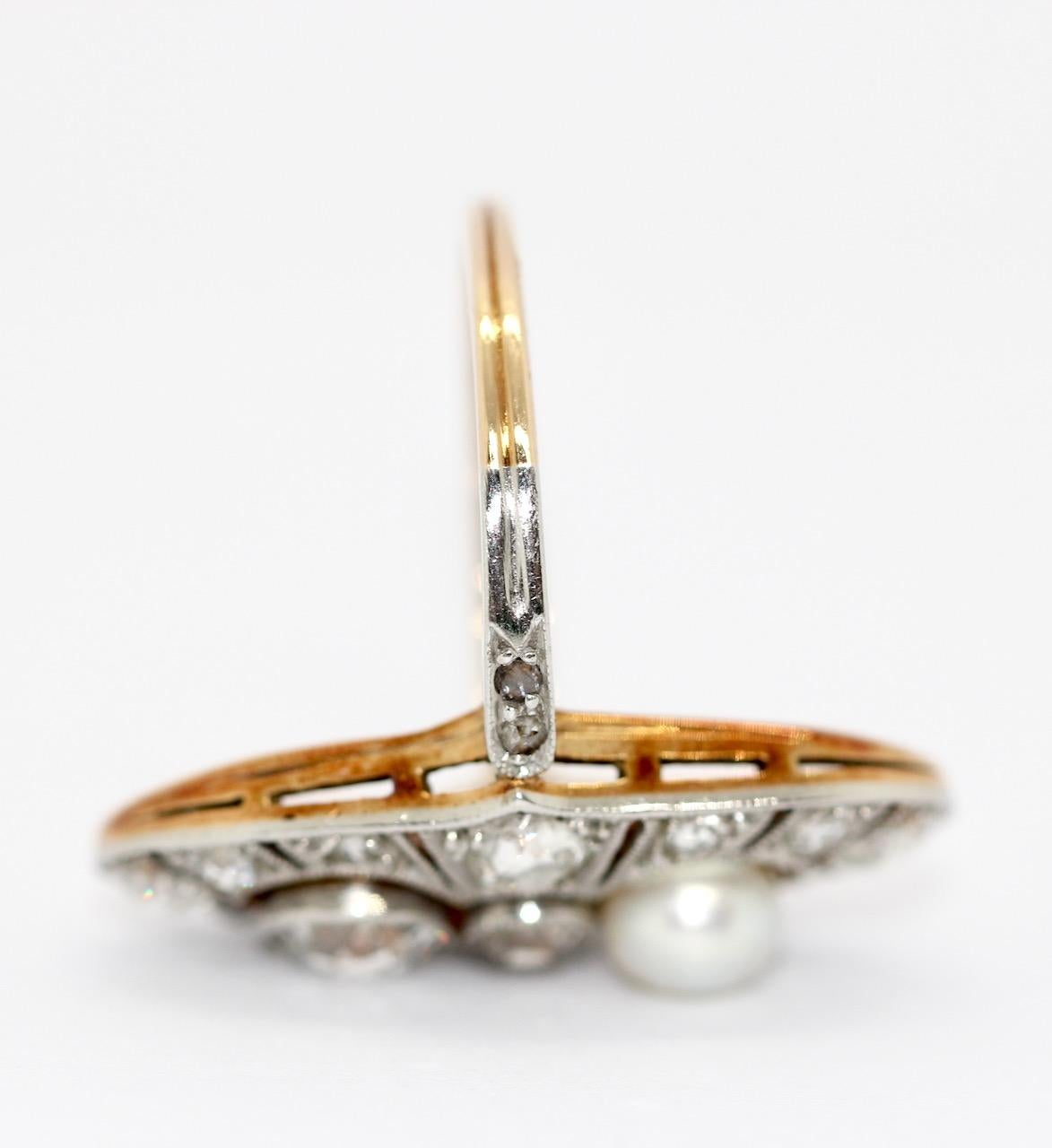 Women's Art Deco Ring, Rose gold and Platinum, set with Diamonds and natural Pearl For Sale