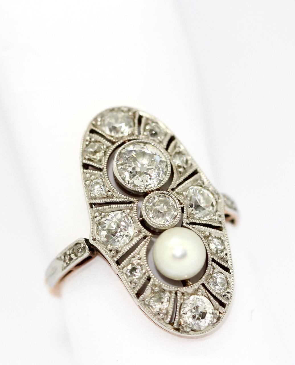 Art Deco Ring, Rose gold and Platinum, set with Diamonds and natural Pearl For Sale 1