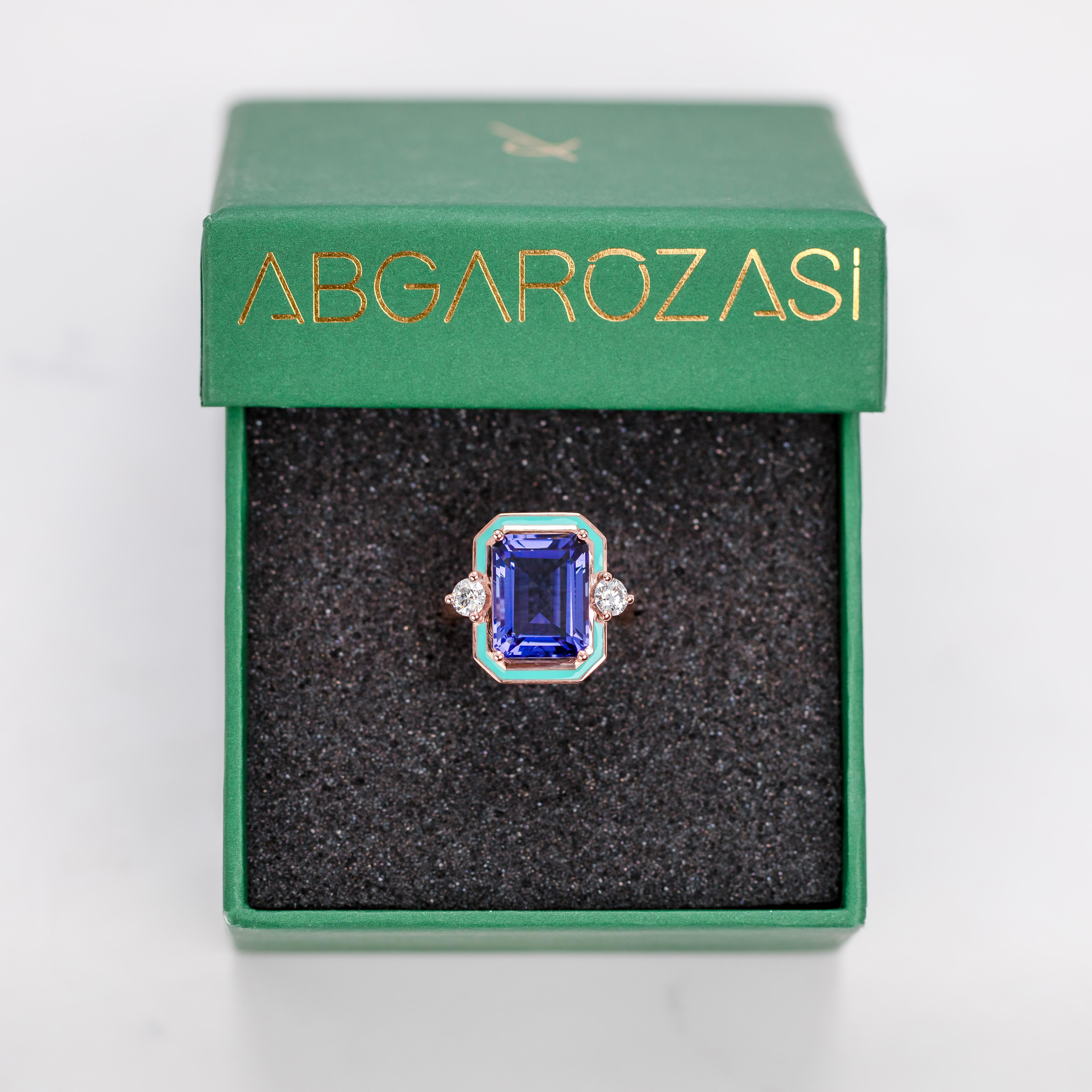 Art Deco Style, Tanzanite and Moissanite Stone Ring, 14K Gold Ring For Sale 4