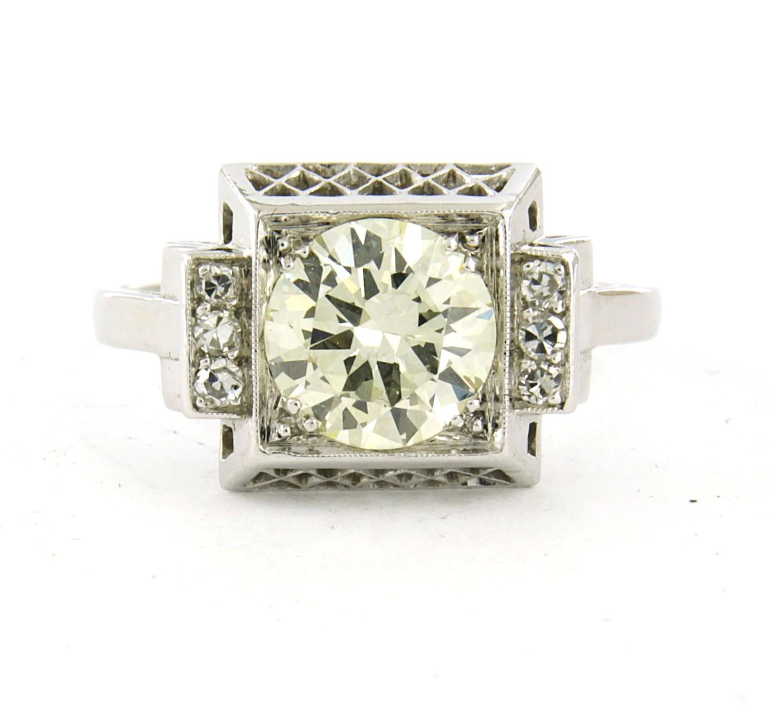 ART DECO ring with brilliant cut diamond and single cut diamonds platinum ring For Sale