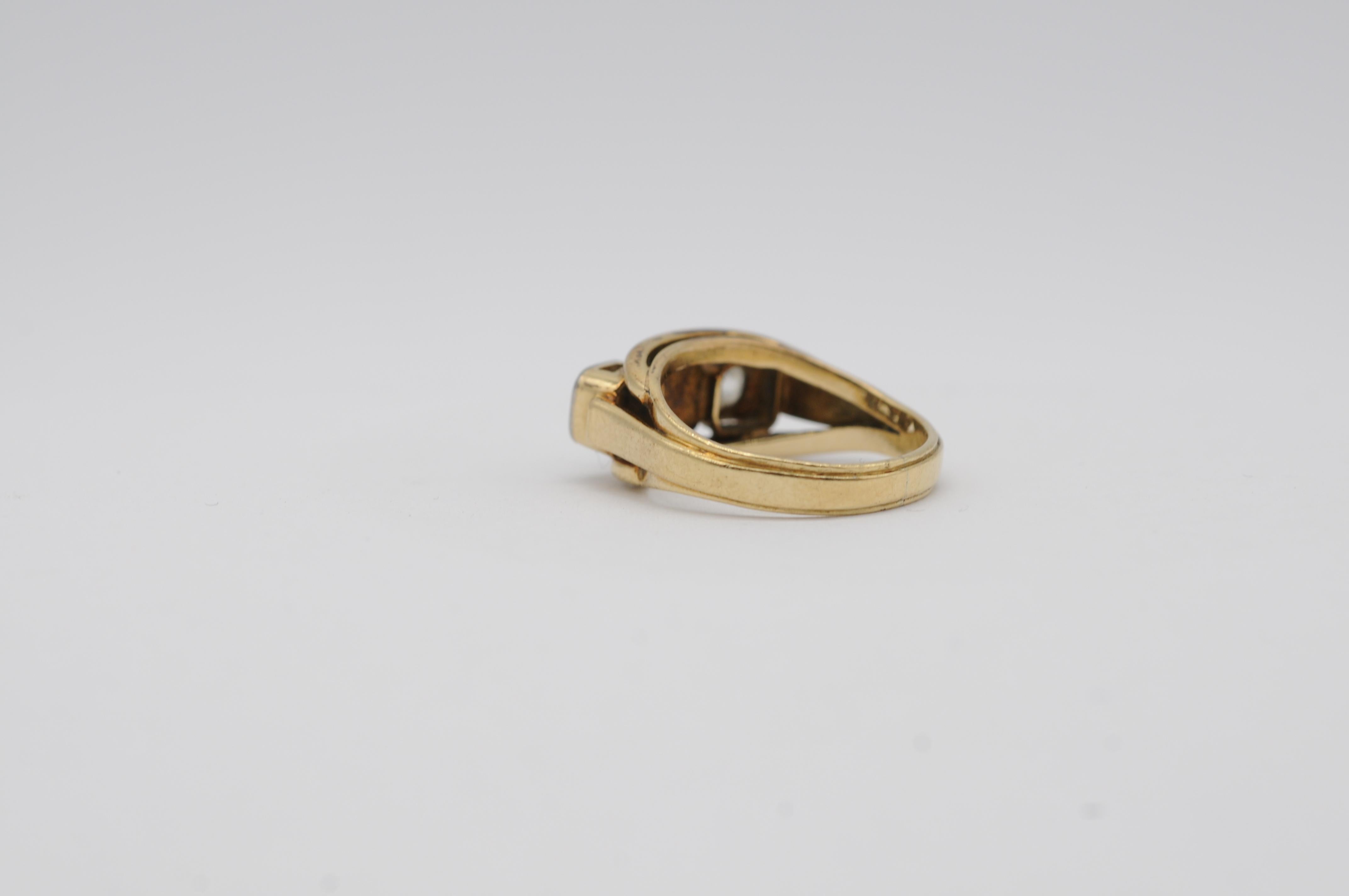 Art Deco Ring  with Diamonds and Pearl crafted in 14k yellow gold For Sale 5