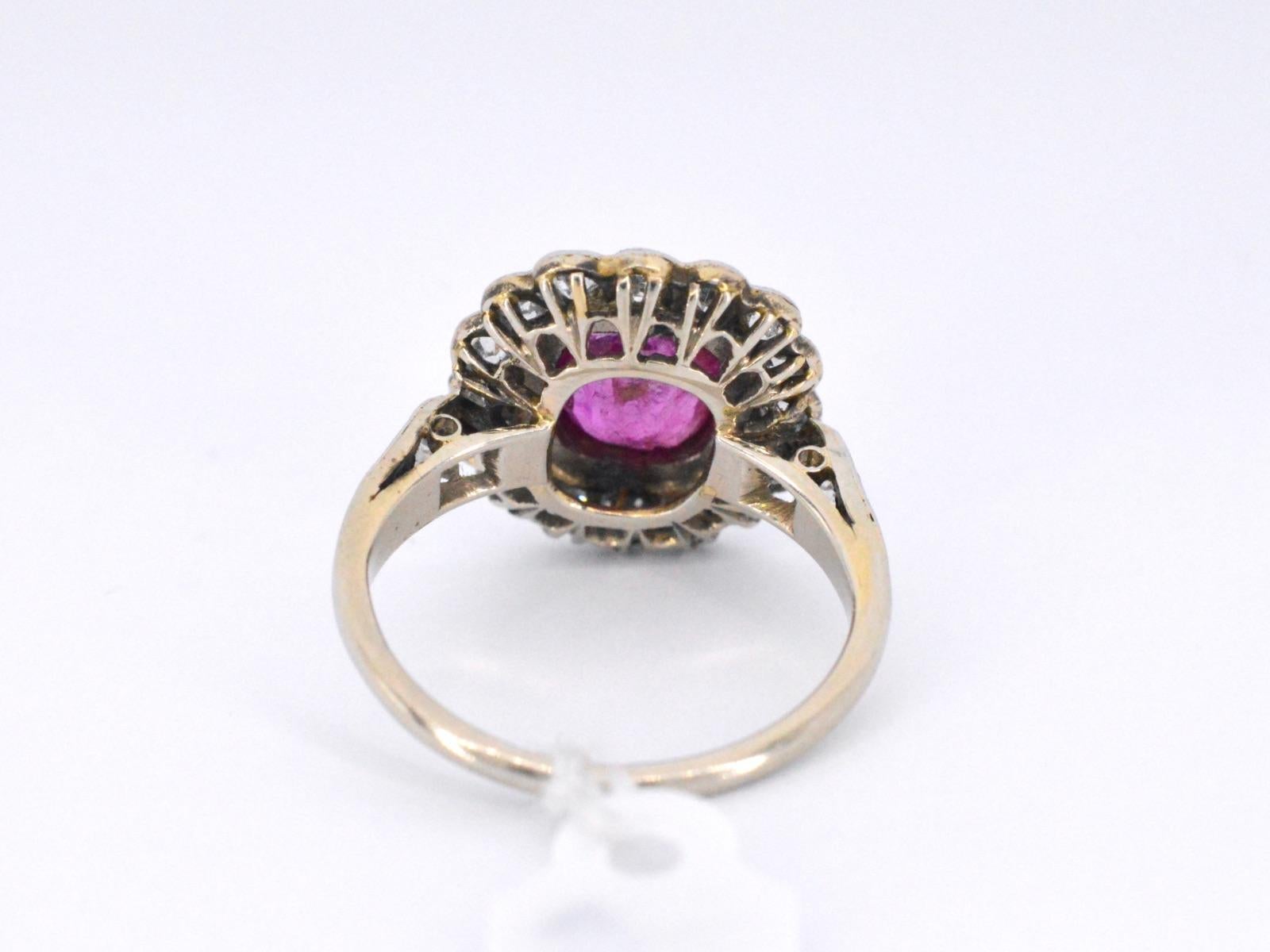 Art-Déco-Ring mit Diamanten und Rubinen im Angebot 1