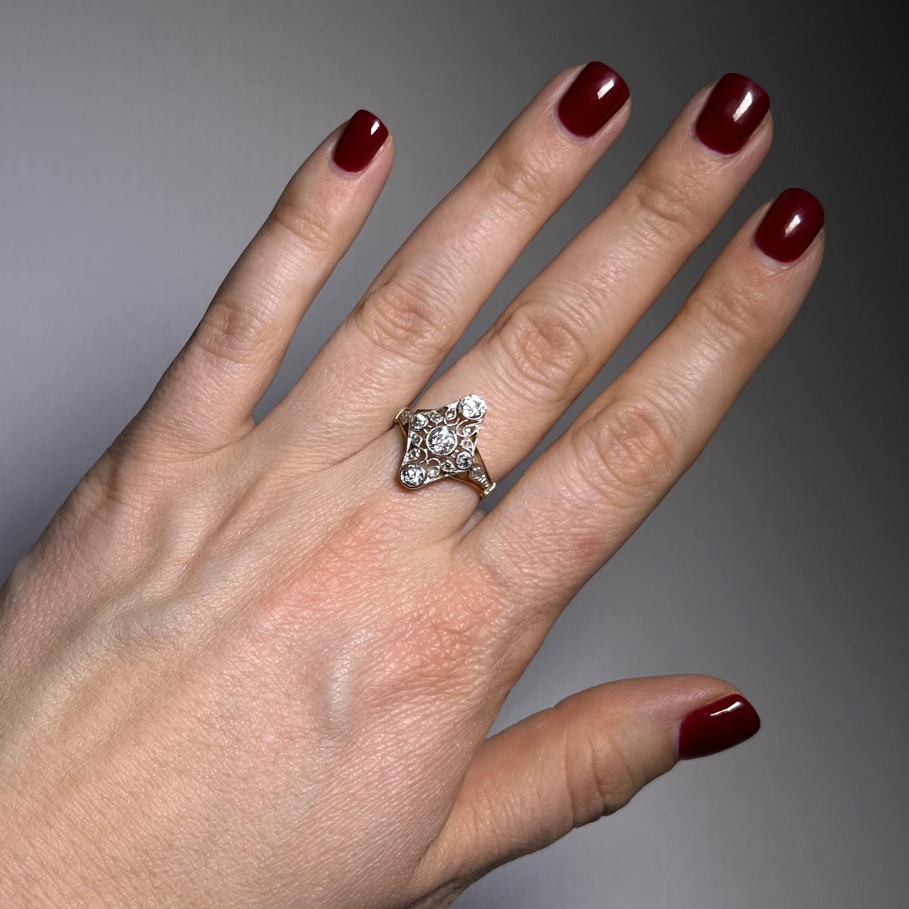 Art-Déco-Ring aus Platin und 18 Karat Gelbgold mit Diamanten (Alteuropäischer Schliff) im Angebot