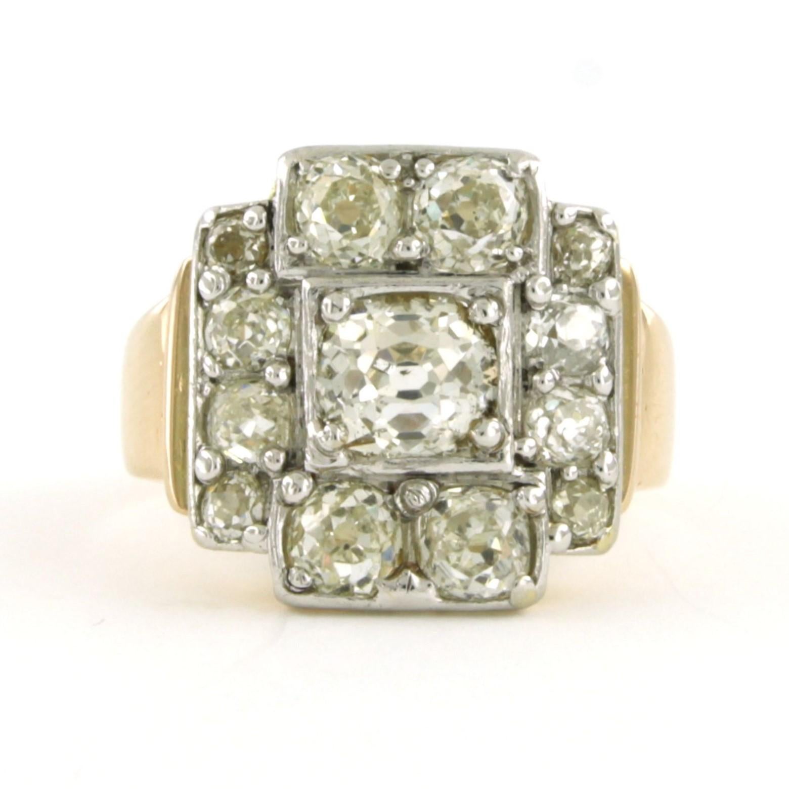 Bague en or 18k avec platine sertie de diamants taille ancienne totalisant environ 2.60 carats K/L - SI/P - taille de bague U.S. 7.25 - EU 17.5 (55)

Description détaillée

La partie supérieure de l'anneau mesure 1,7 cm de large.

Taille de l'anneau