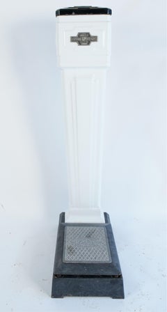 Échantillon de monnaie en porcelaine émaillée Rock-Ola « LoBoy » Art Déco