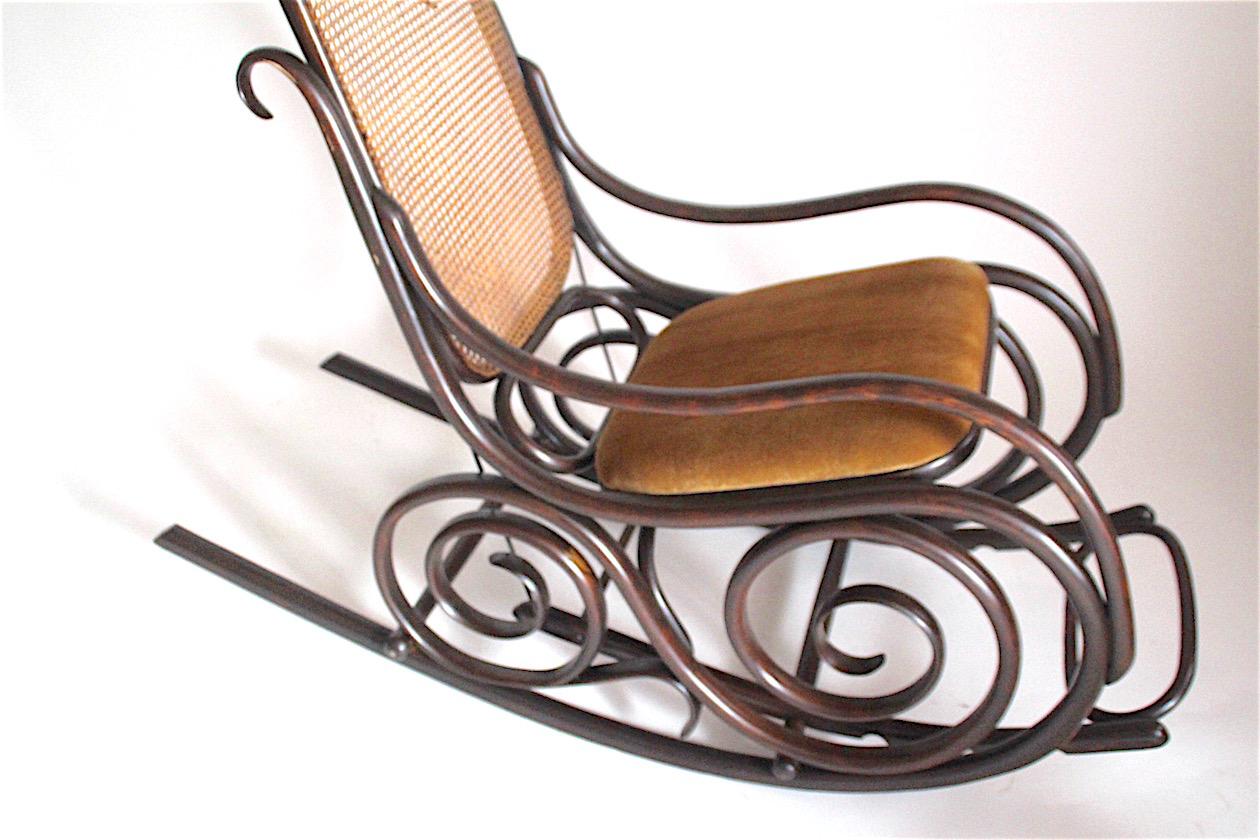 Czech Art Deco Rocking Chair, Thonet, 1930s