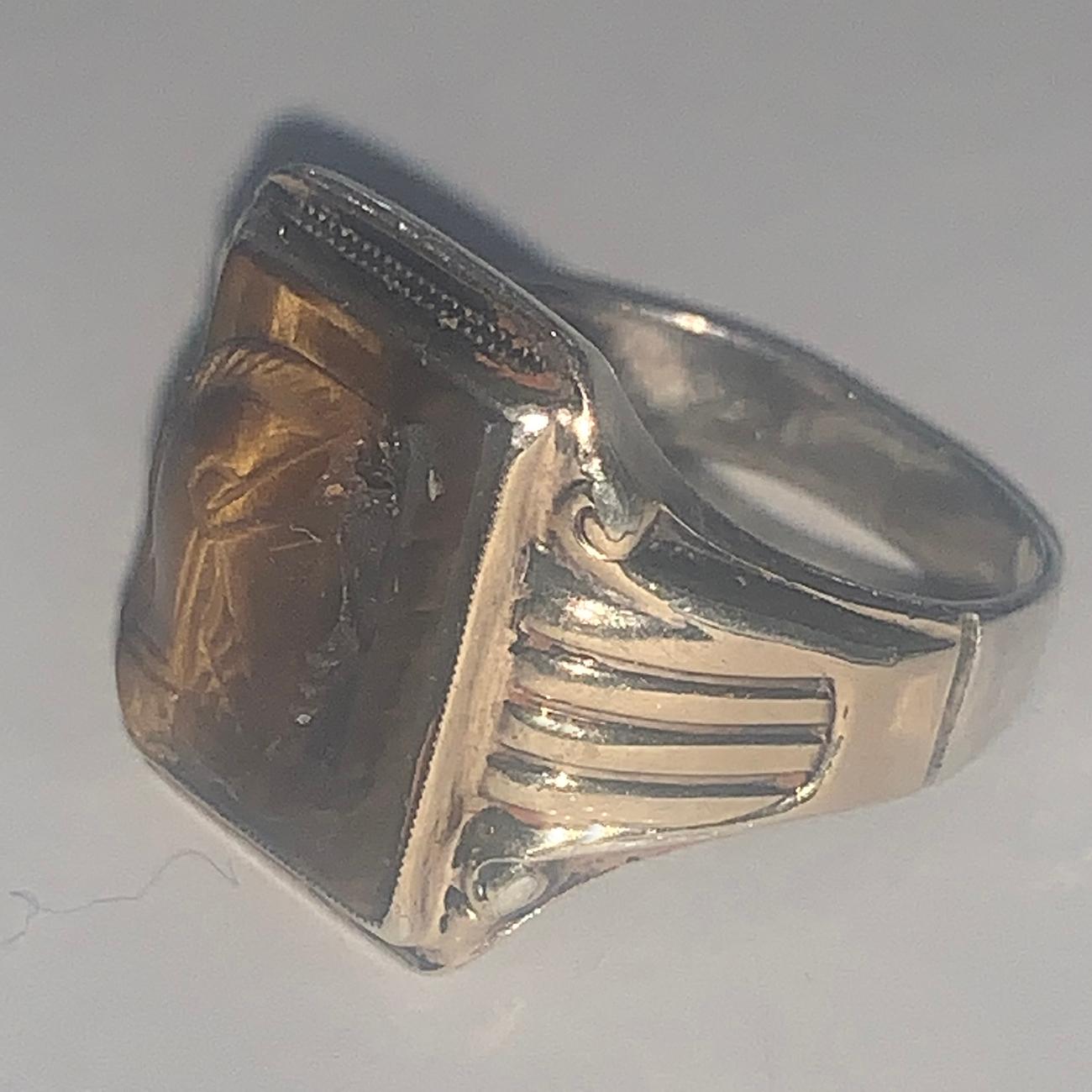Art Deco Roman Centurion mens ring in Tiger Eye Onyx In Good Condition For Sale In Daylesford, Victoria