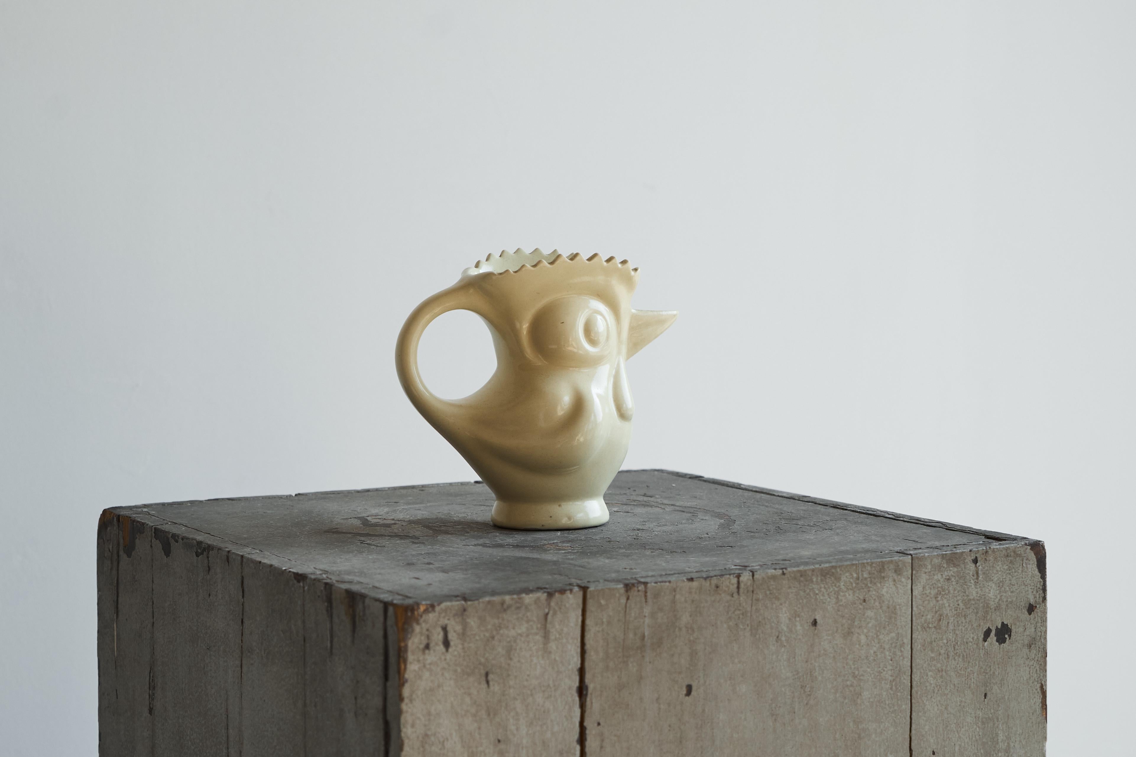 Art Deco Rooster Jug by Ditmar-Urbach Czechoslovakia 1930s In Good Condition For Sale In Meer, VAN