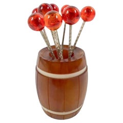 Ensemble de pichets à cocktail en forme de jarre en bakélite Art déco / 8 pièces surmontées d'une boule