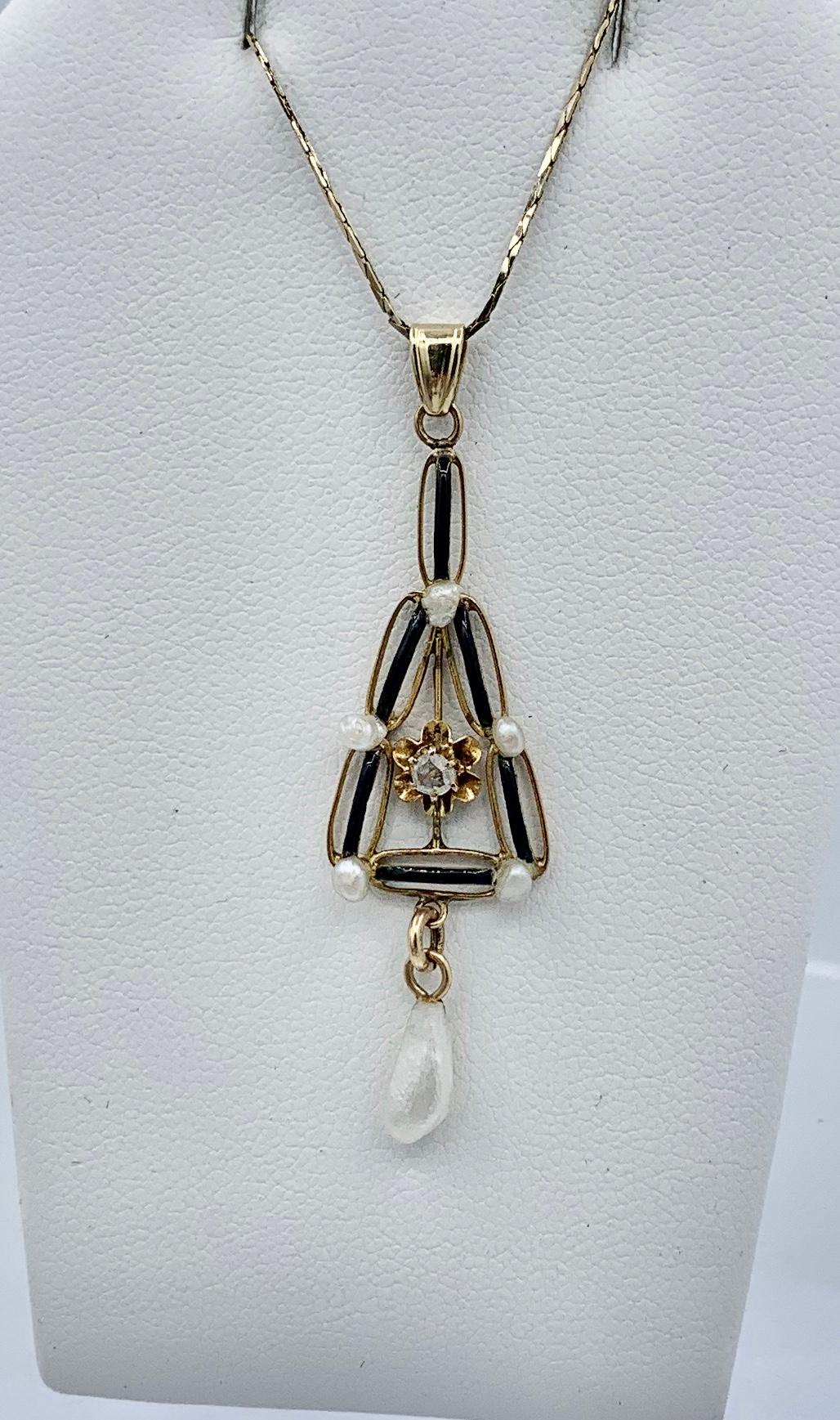 Women's Art Deco Rose Cut Diamond Enamel Pearl Pendant Lavaliere 14 Karat Gold Necklace For Sale