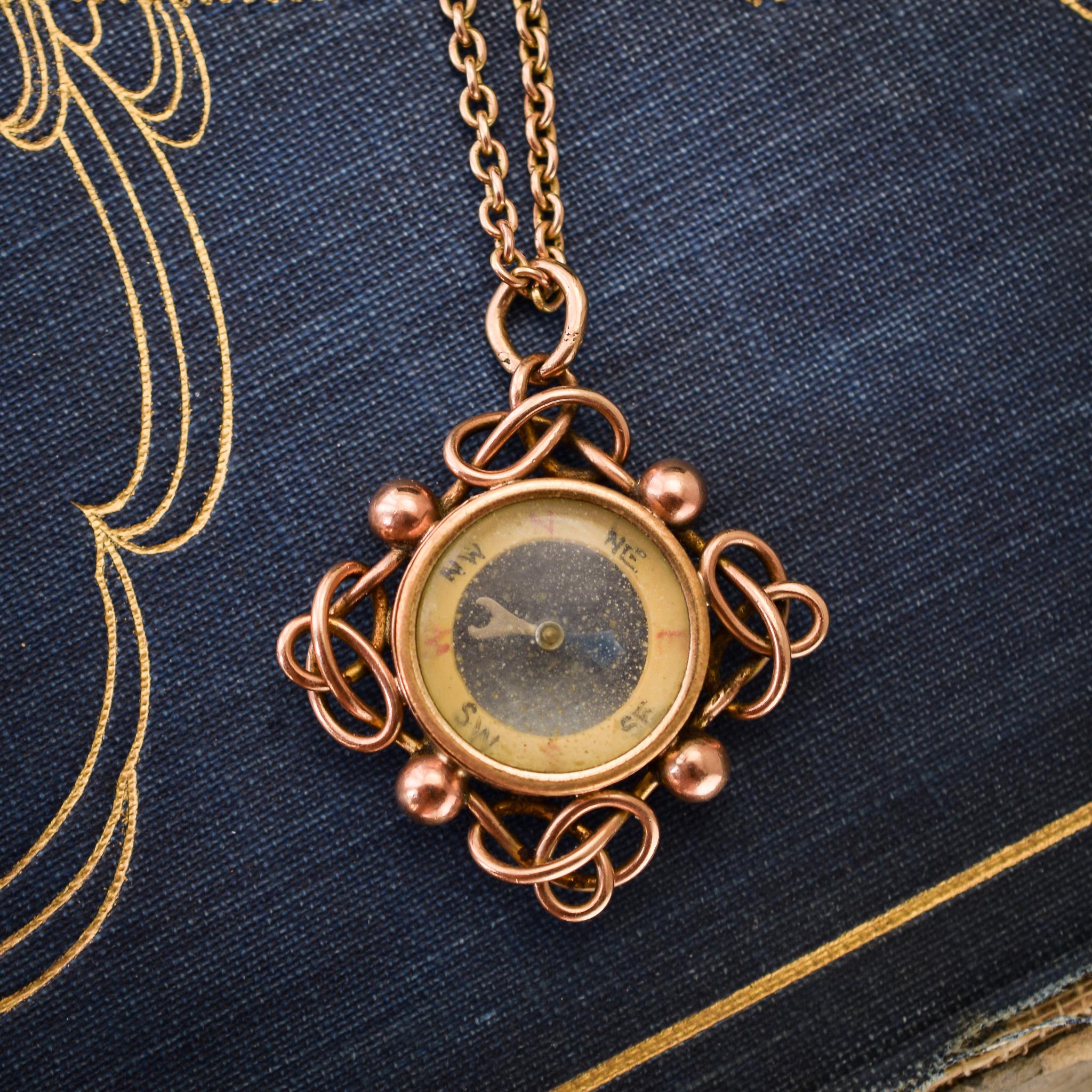 Art Deco Rose Gold Compass Pendant Necklace In Good Condition In Sale, Cheshire