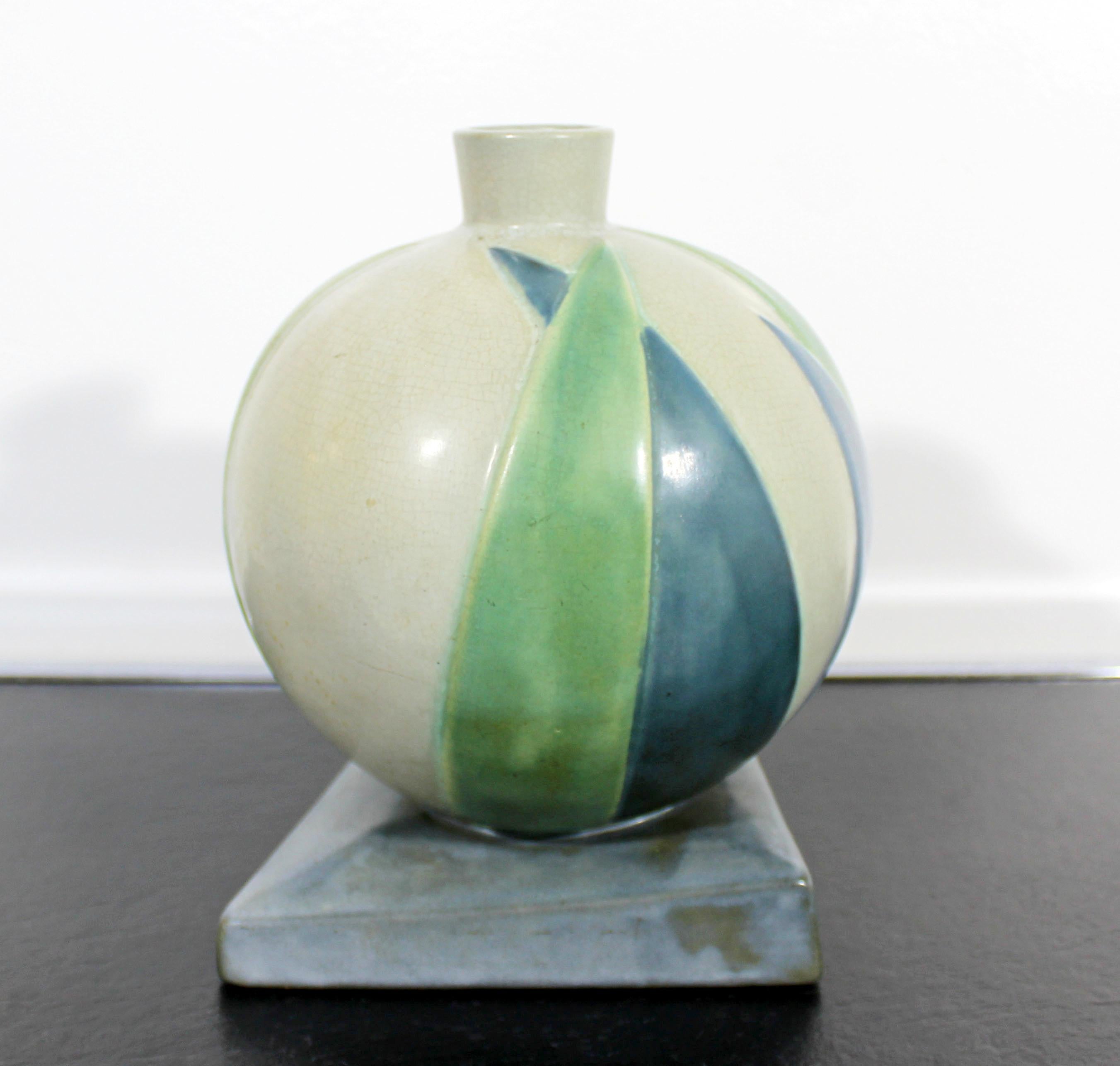 Art Deco Roseville Futura Lotus Leaf Ball Ceramic Art Vase Vessel Green Blue In Good Condition In Keego Harbor, MI