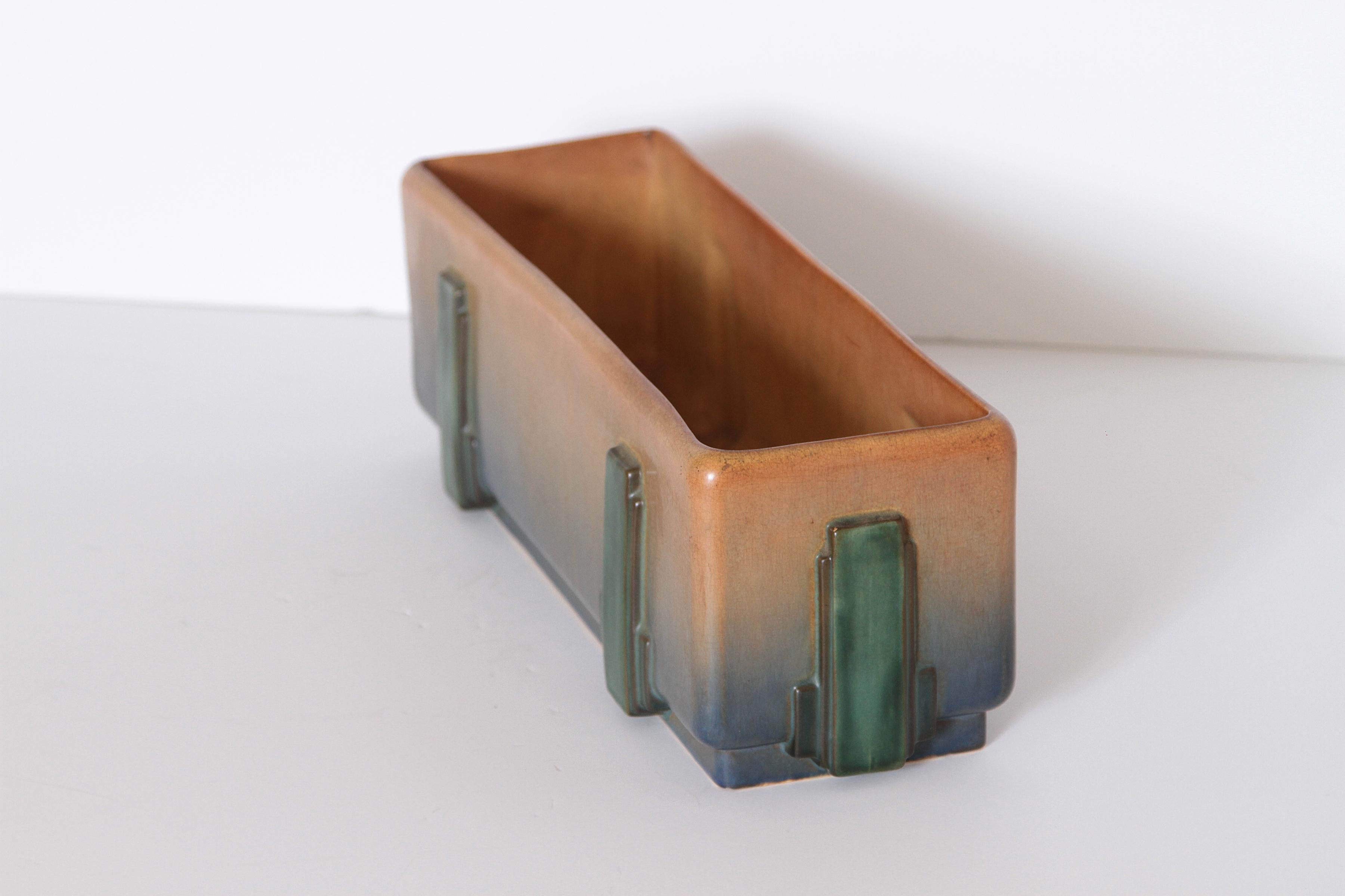 Art déco-Pflanzgefäß aus Keramik von Frank Ferrell, Roseville Futura, Fensterbox im Angebot 1