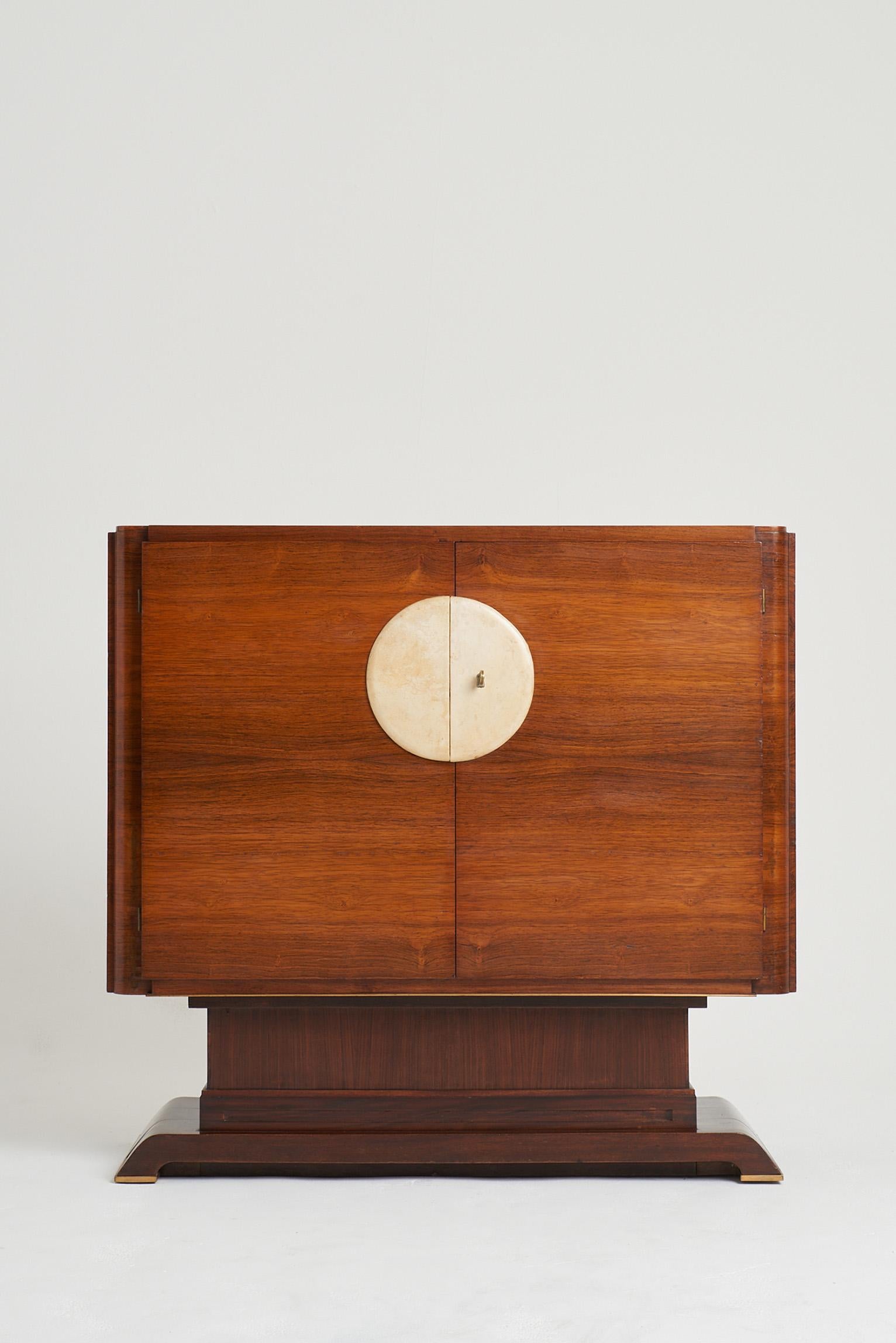 Art Deco Rosewood and Velum Cabinet In Good Condition In London, GB