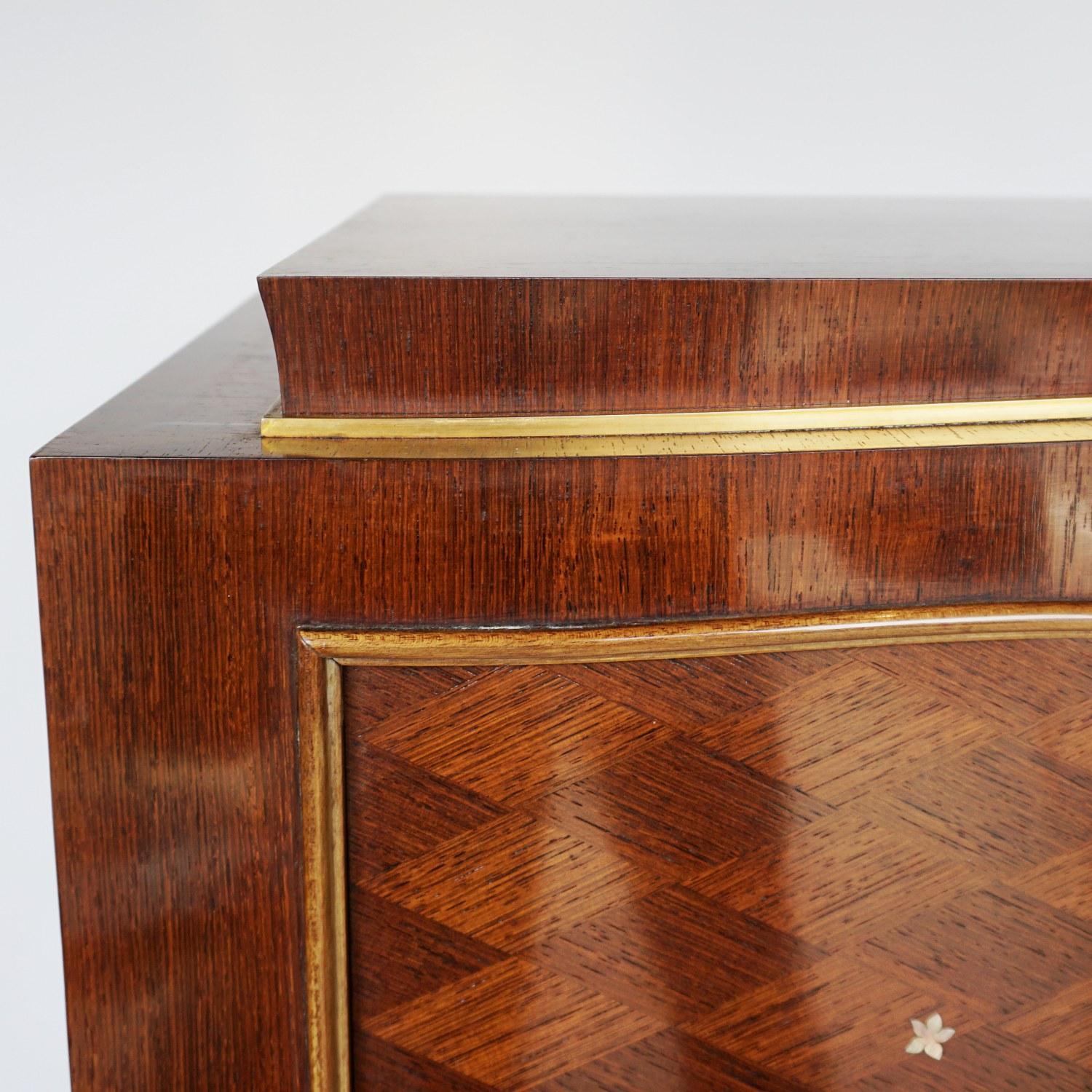 Mid-20th Century Art Deco Rosewood Marquetry Cocktail Cabinet by Jules Leleu