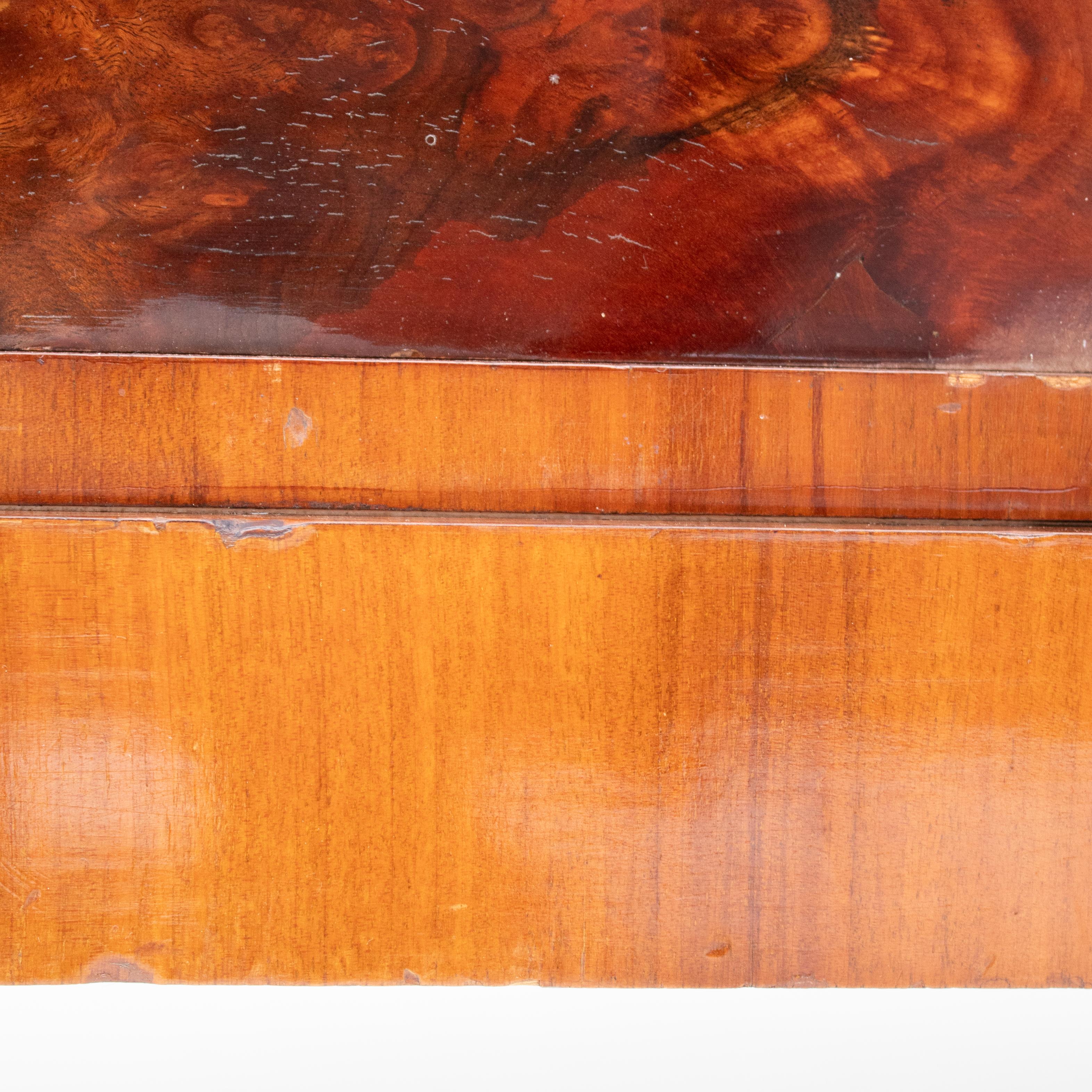 italien Buffet Art Déco en bois de rose 1930 en vente