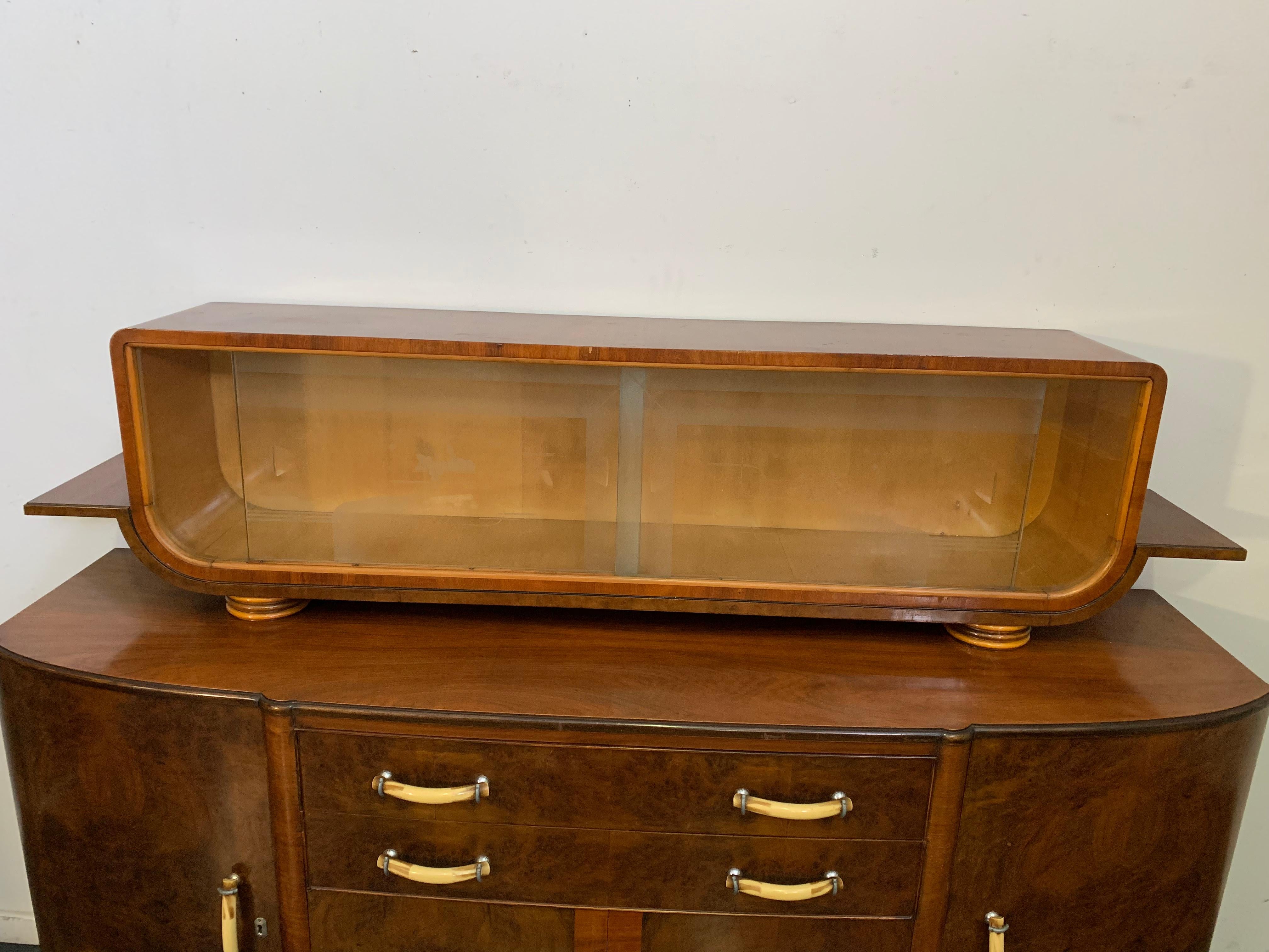 Art Deco Rosewood Sideboard, 1930s In Excellent Condition For Sale In Montelabbate, PU