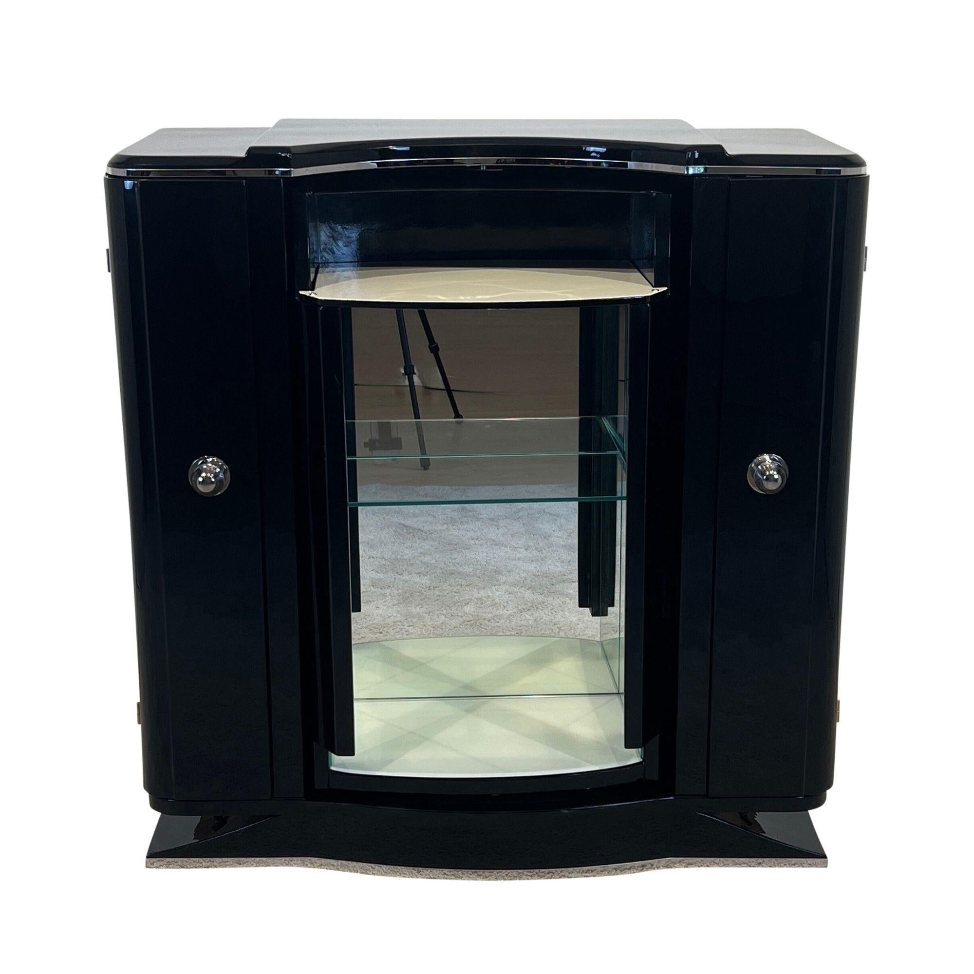 French Art Deco Rotating Bar Cabinet, Black and Cream Lacquer, Walnut, France ca. 1930 For Sale