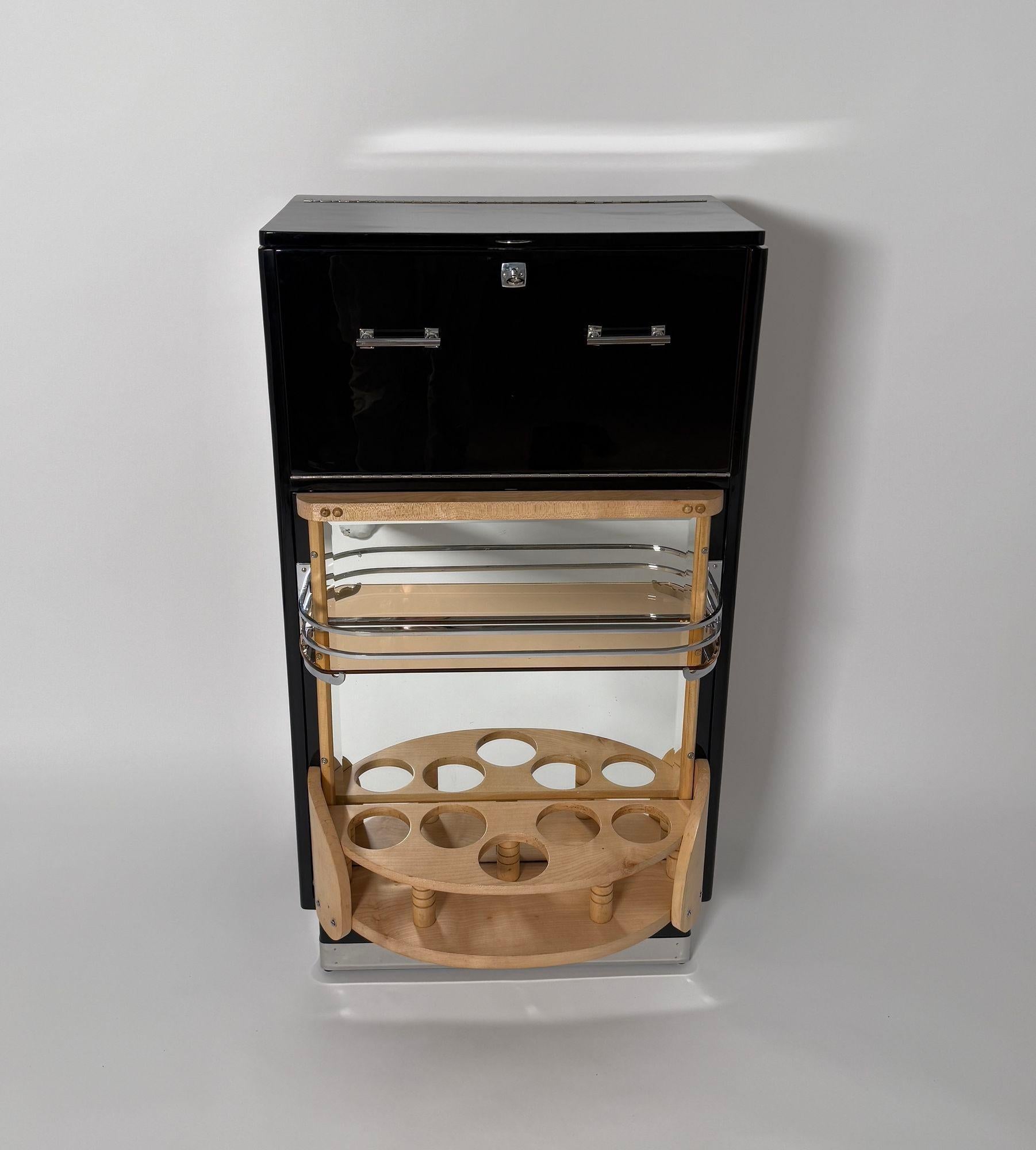 Metà XX secolo Mobile bar rotante Art Déco, lacca nera, acero, cromo, Francia, 1930 circa