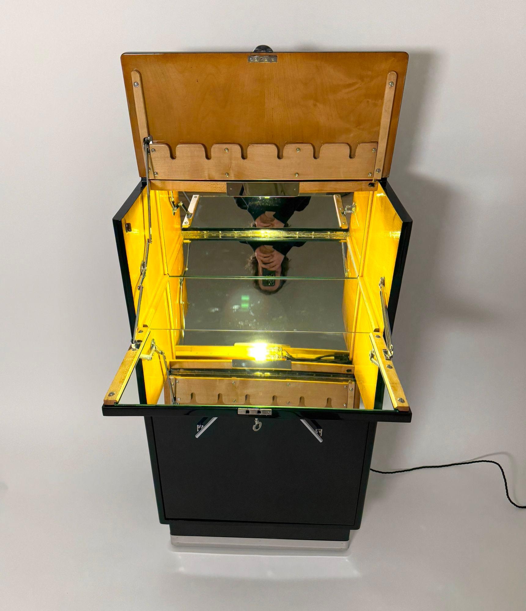 Acciaio inossidabile Mobile bar rotante Art Déco, lacca nera, acero, cromo, Francia, 1930 circa
